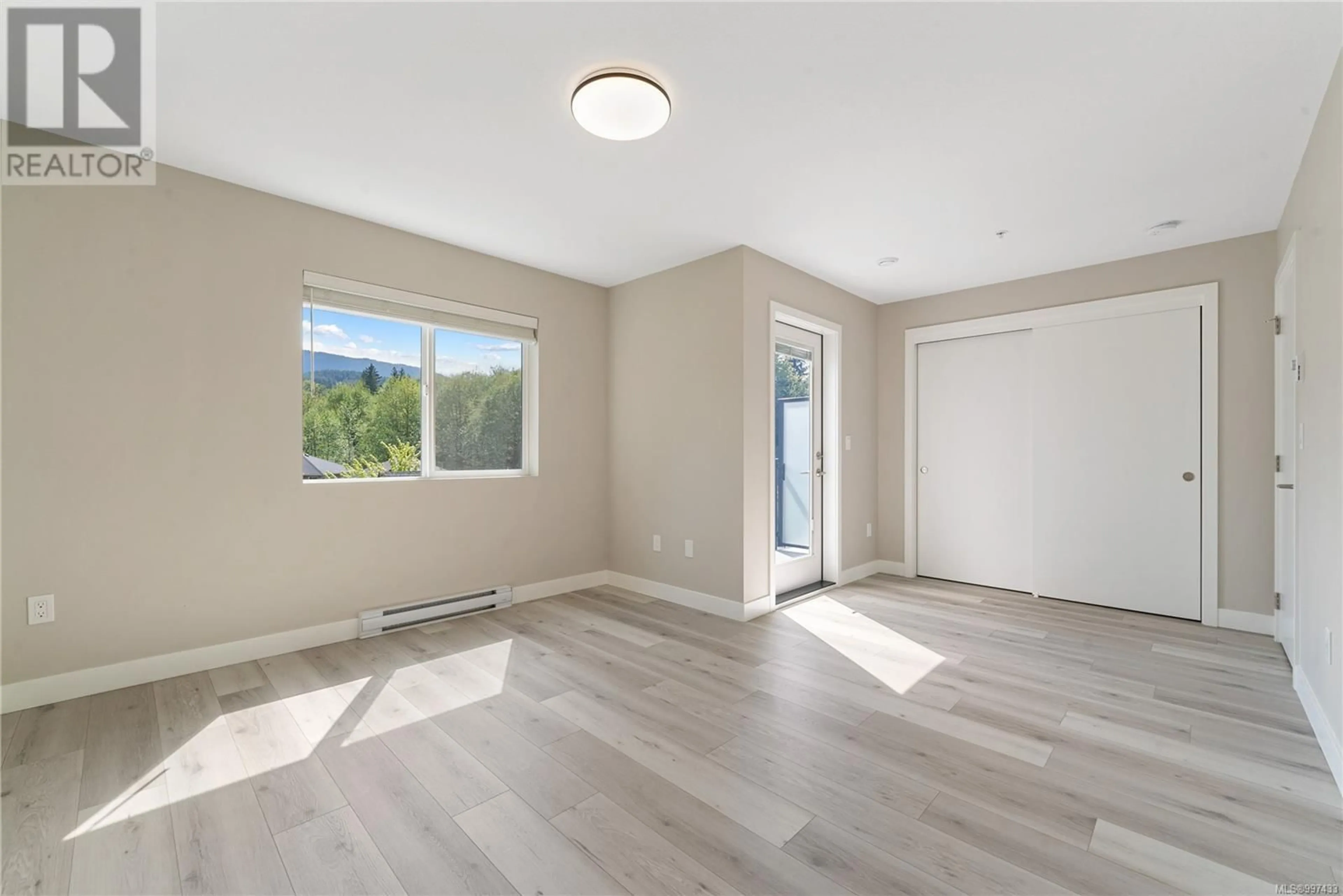 A pic of a room for 3 - 544 COOK STREET, Ladysmith British Columbia V9G1P8