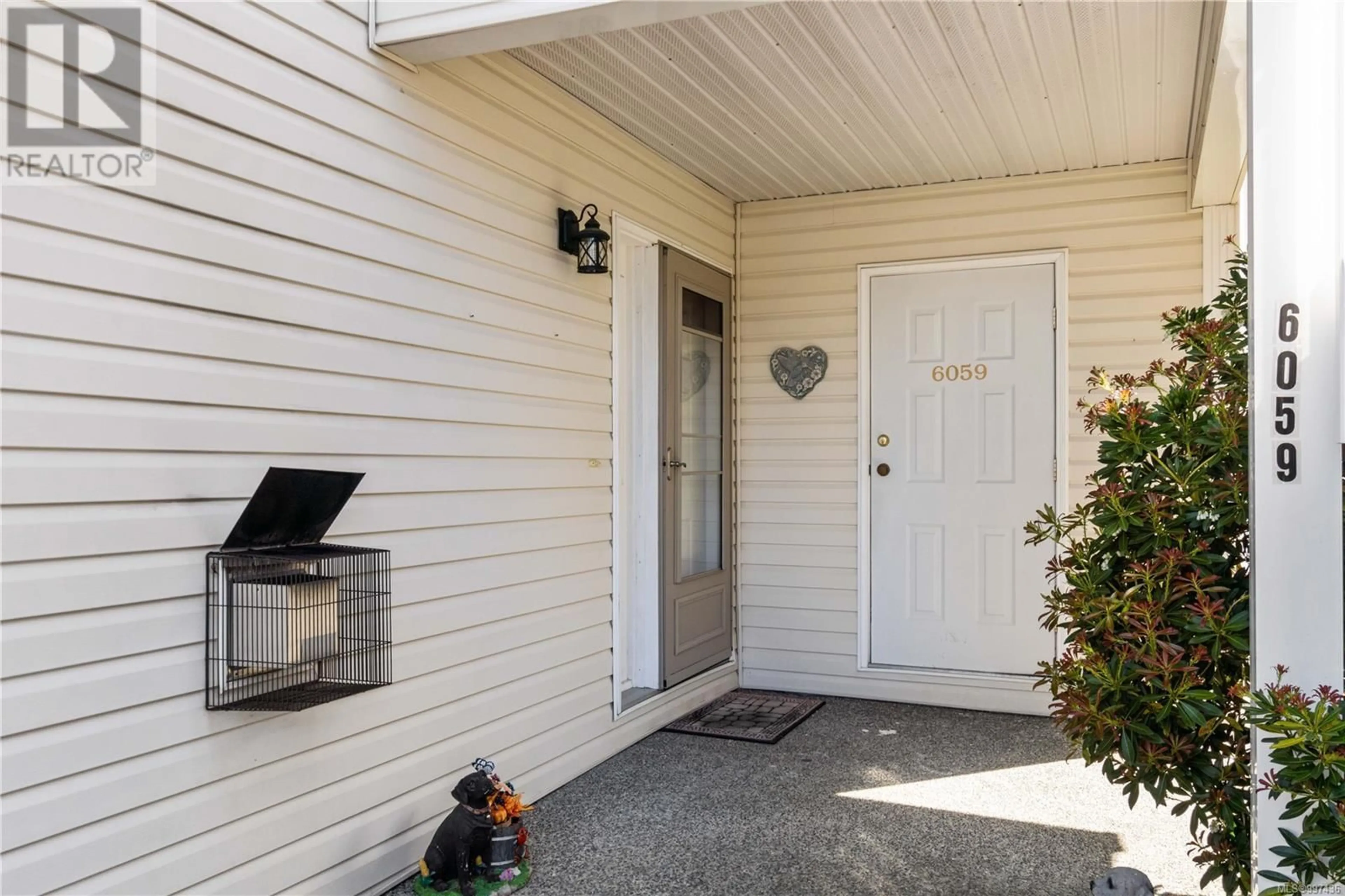 Indoor entryway for 6059 CEDAR GROVE DRIVE, Nanaimo British Columbia V9T6G1