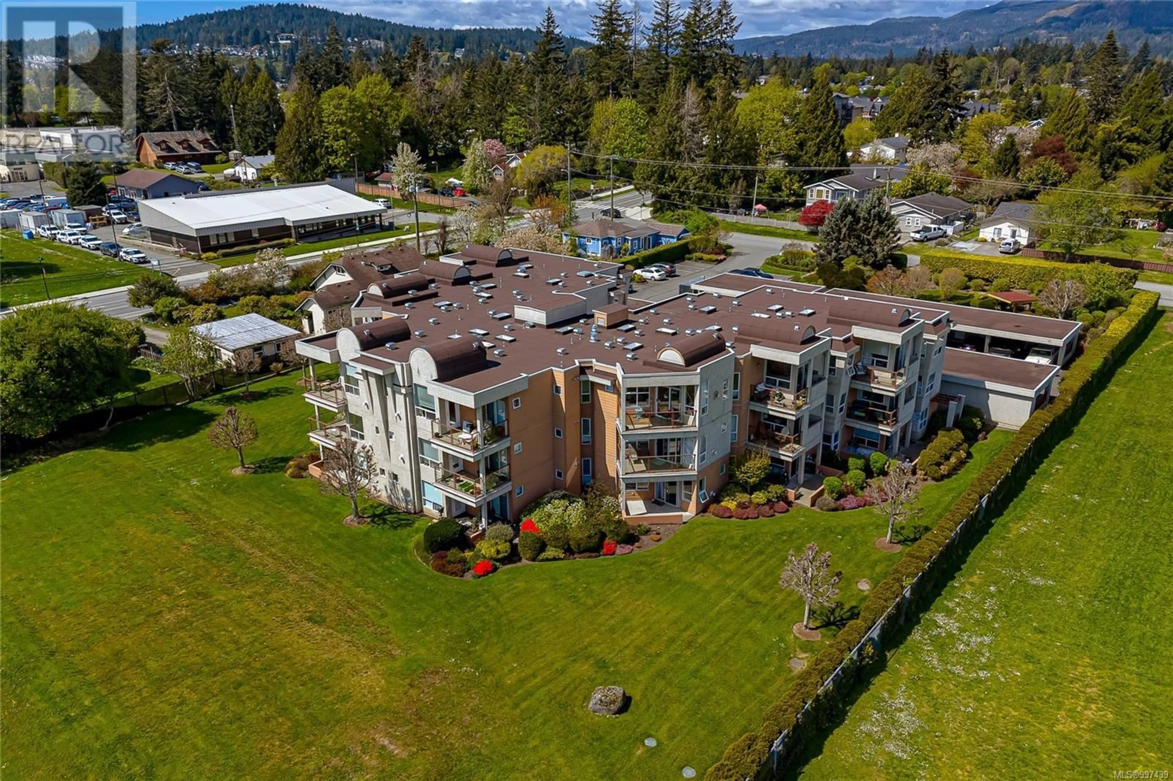 A pic from outside/outdoor area/front of a property/back of a property/a pic from drone, unknown for 106 - 6585 COUNTRY ROAD, Sooke British Columbia V9Z0W9