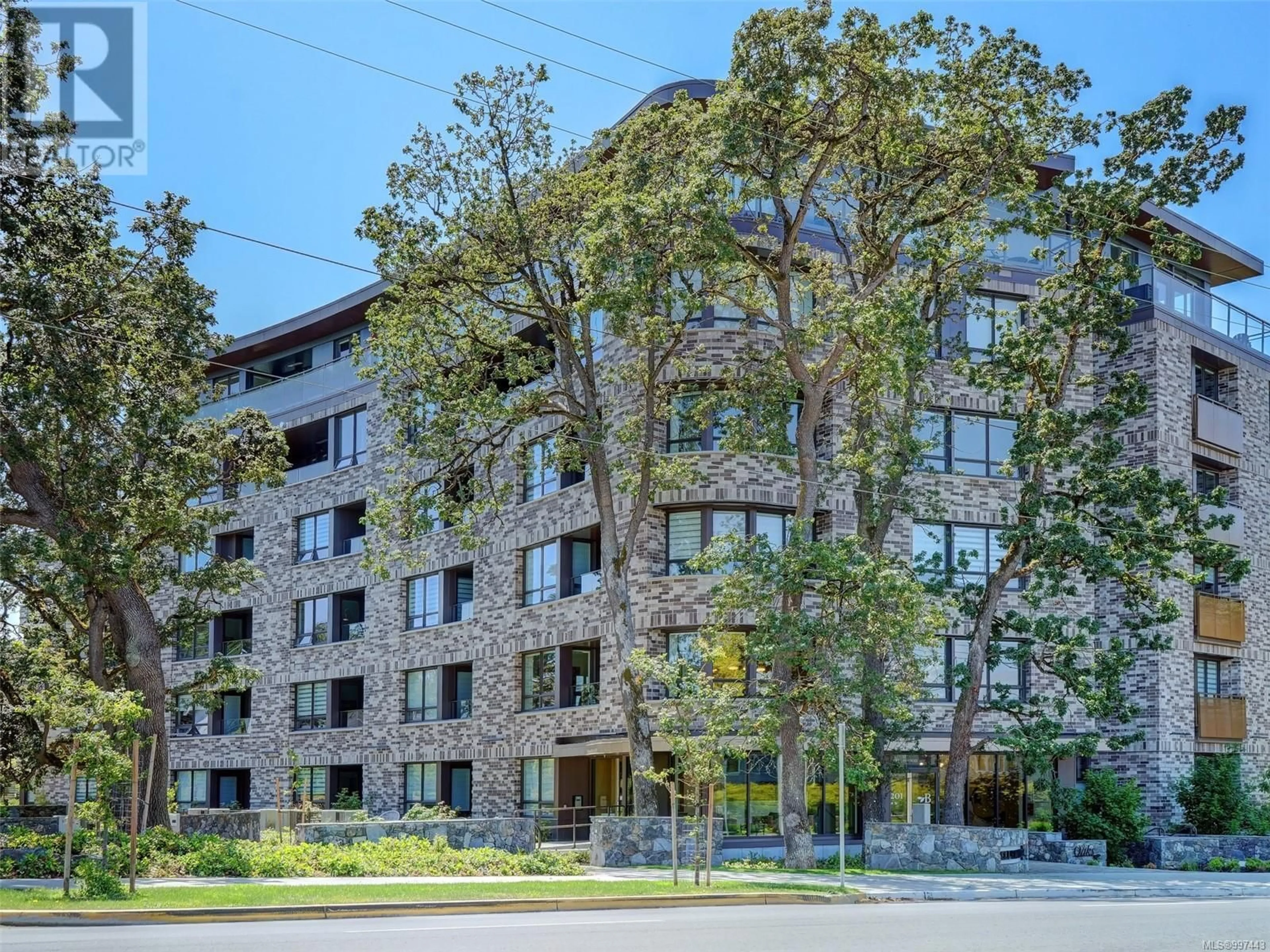 Unknown for 201 - 1201 FORT STREET, Victoria British Columbia V8V0G1
