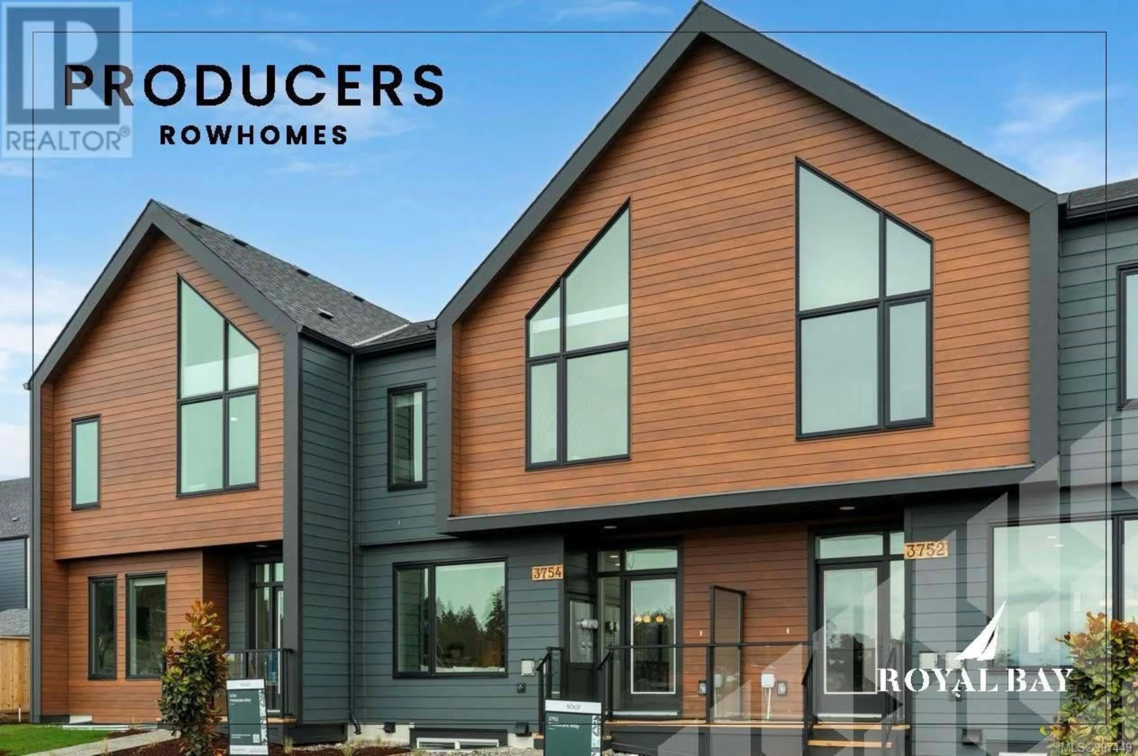 Home with vinyl exterior material, building for 3721 PRODUCERS WAY, Colwood British Columbia V9C0S4