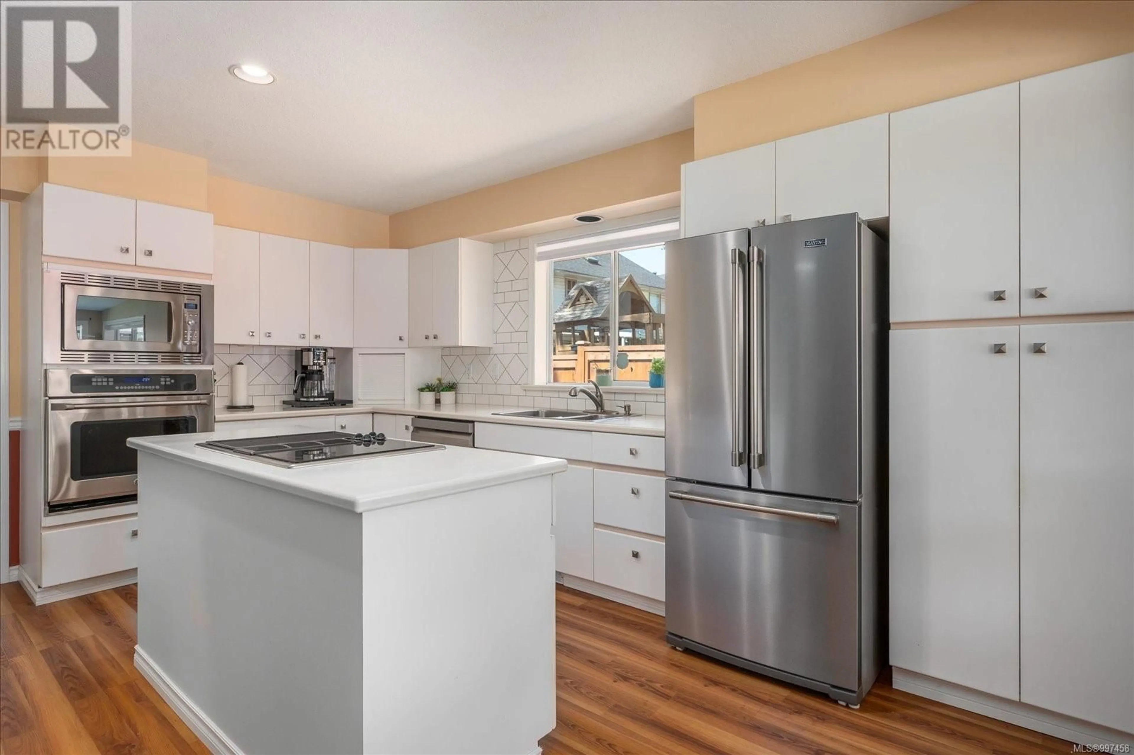 Open concept kitchen, unknown for 3743 MEARES DRIVE, Port Alberni British Columbia V9Y5H6