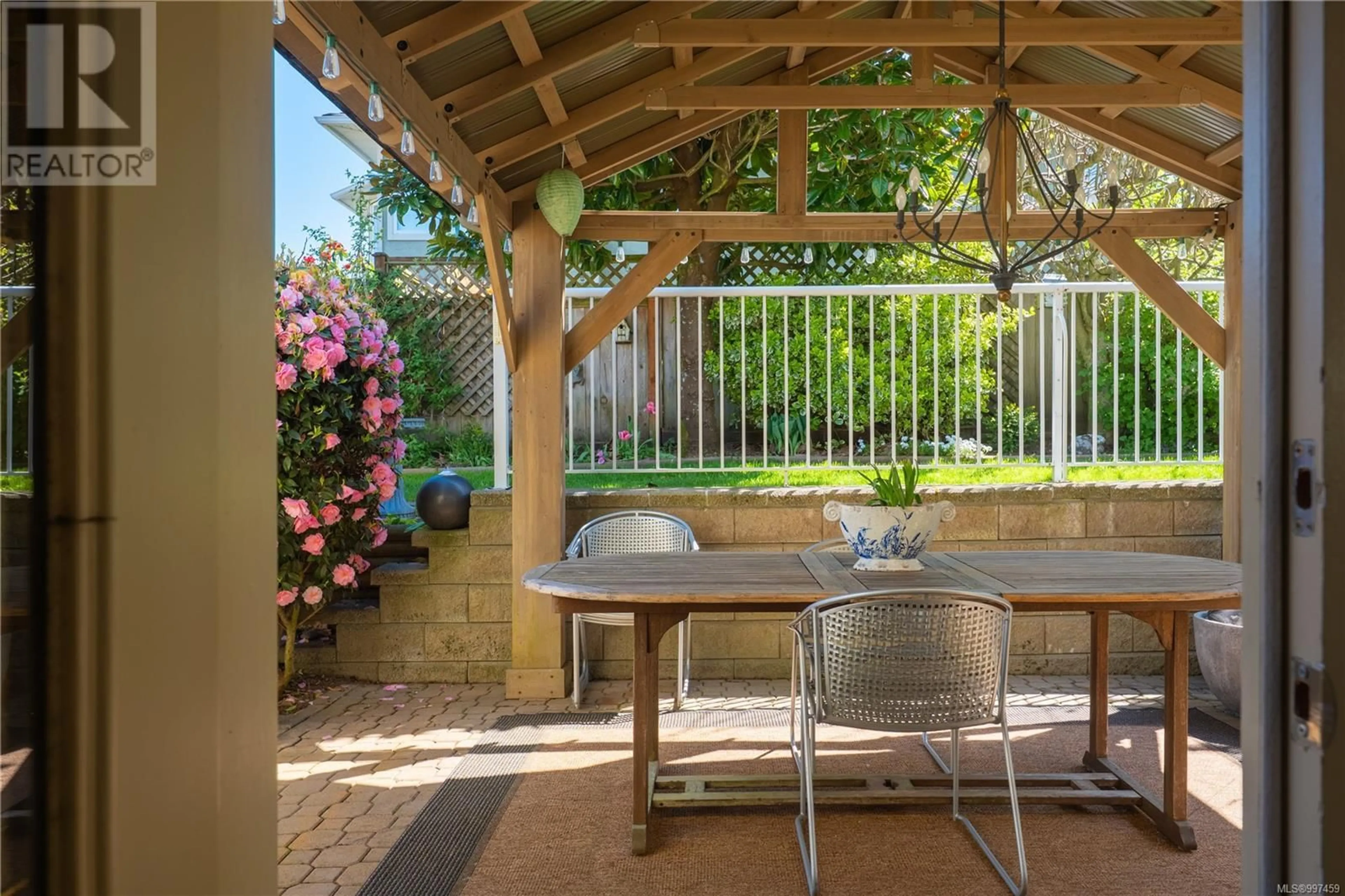 Patio, street for 5351 HIGHRIDGE PLACE, Nanaimo British Columbia V9T5Z8