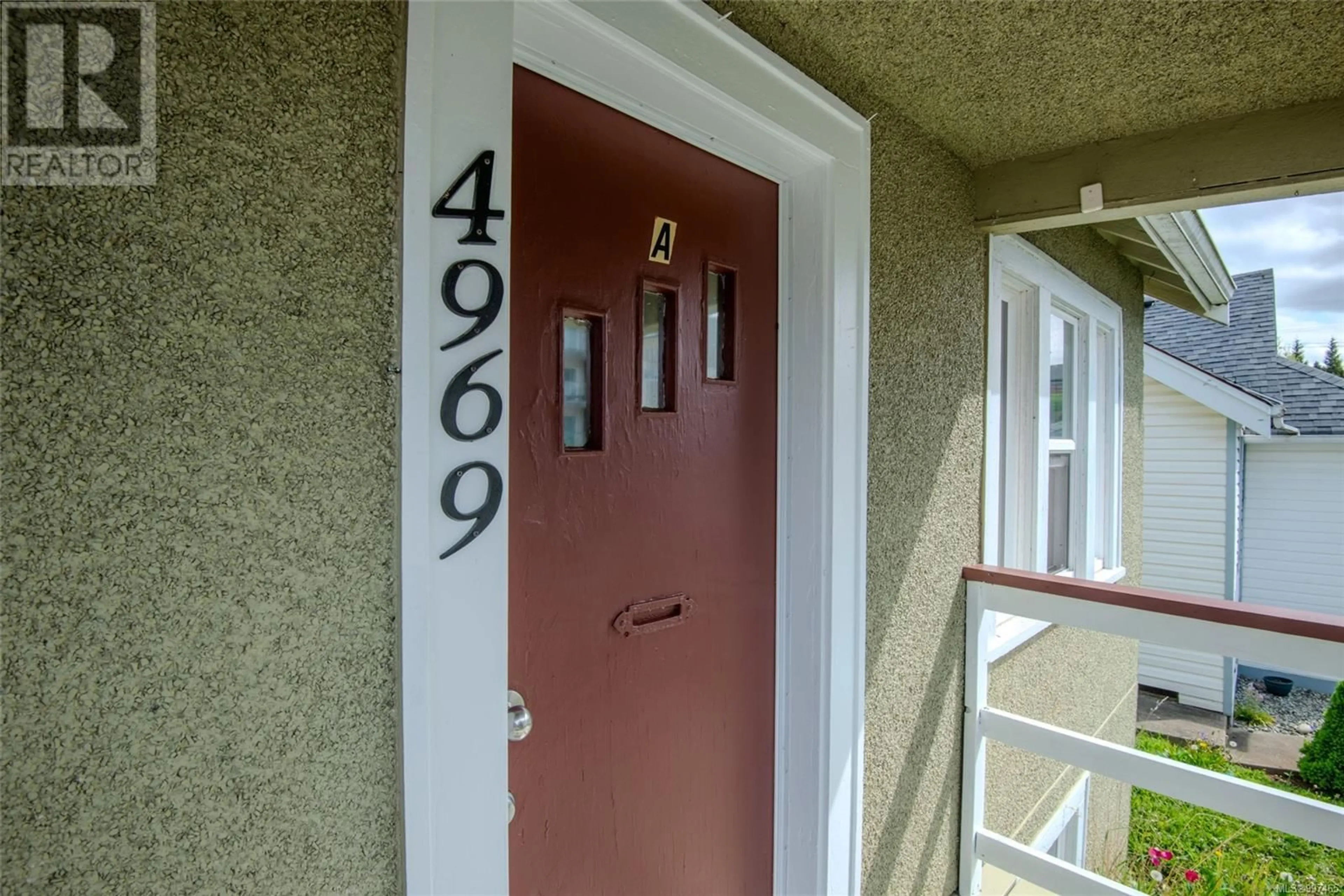 Indoor entryway for 4969 ATHOL STREET, Port Alberni British Columbia V9Y3C6