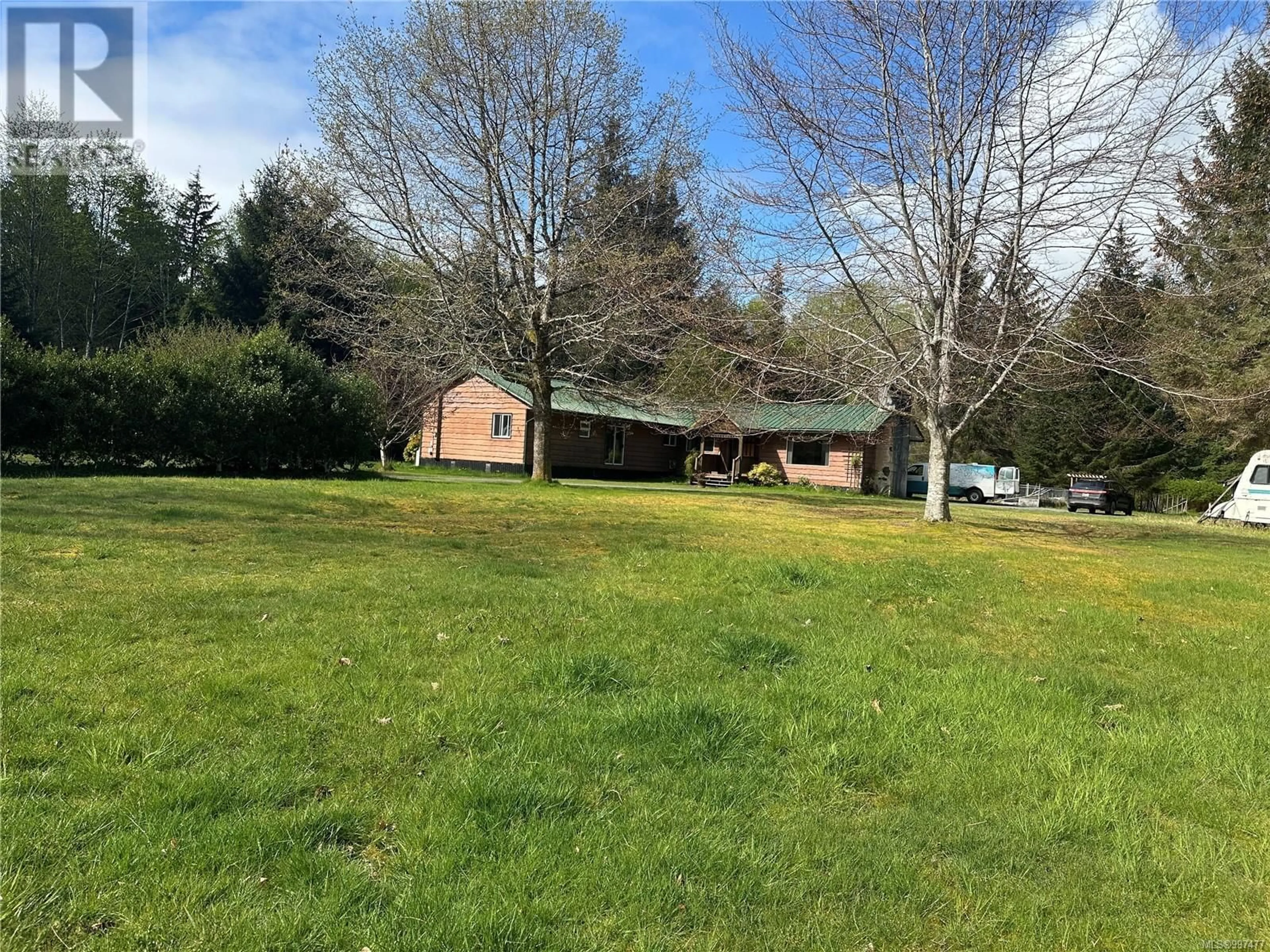 A pic from outside/outdoor area/front of a property/back of a property/a pic from drone, unknown for 901 NIMPKISH HEIGHTS ROAD, Hyde Creek British Columbia V0N2R0