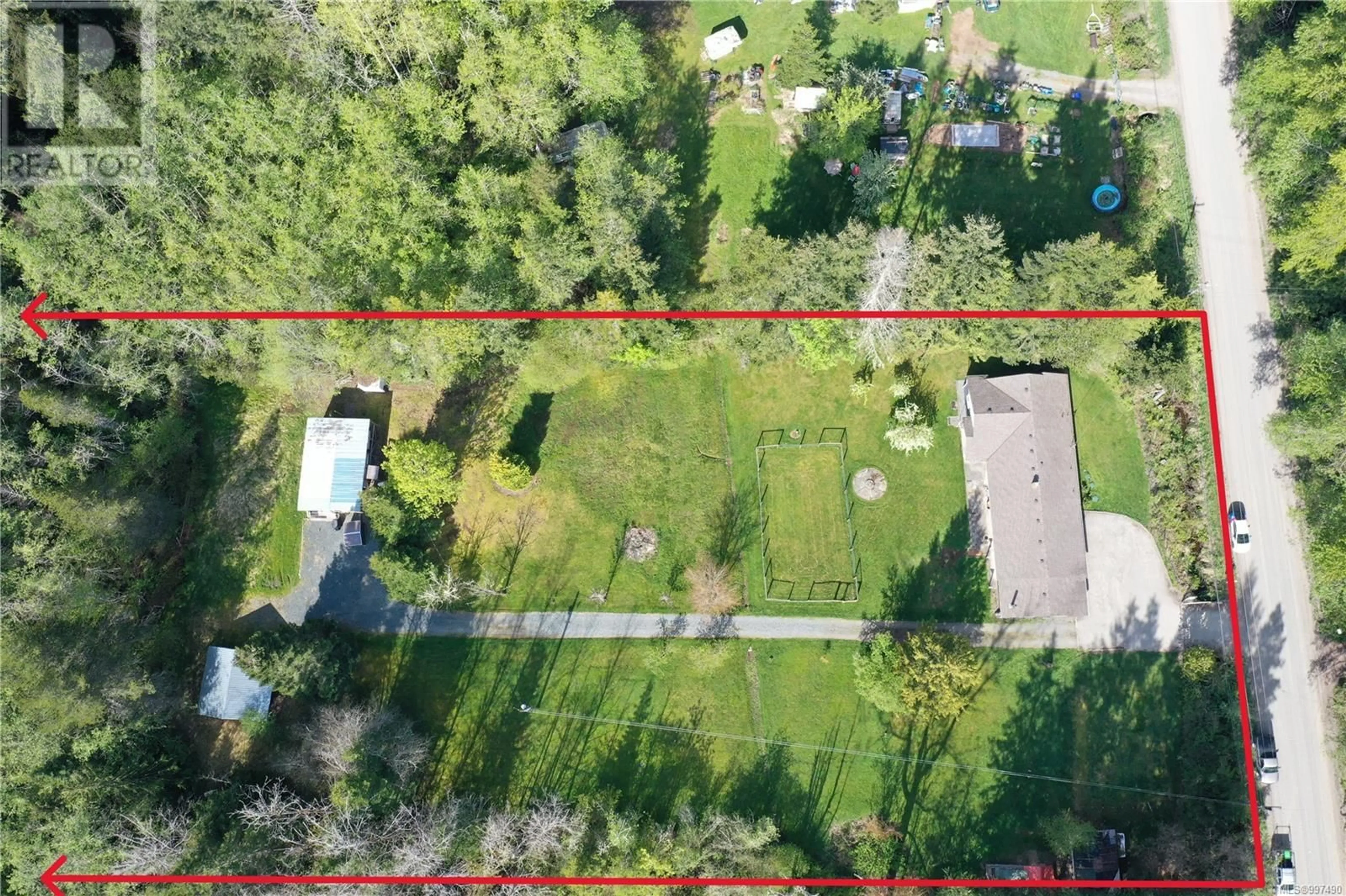A pic from outside/outdoor area/front of a property/back of a property/a pic from drone, unknown for 2910 PALMER ROAD, Coombs British Columbia V9K1W5