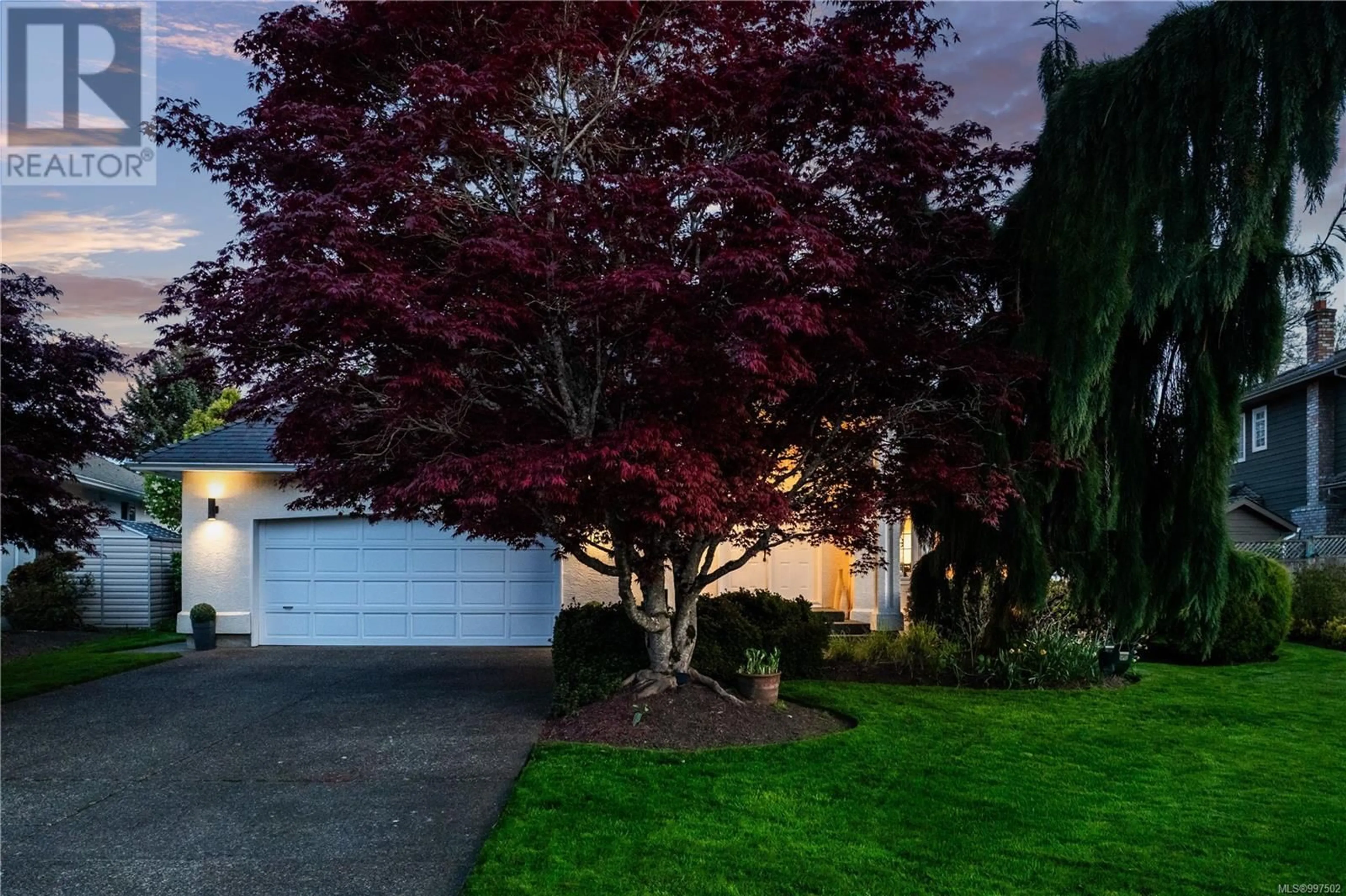 Unknown for 1183 SLOAN TERRACE, Saanich British Columbia V8Y3C4
