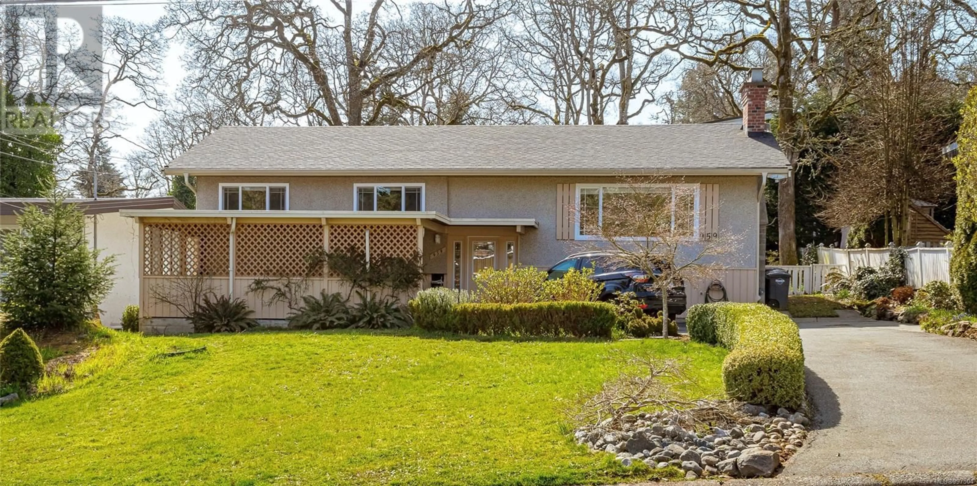 Home with brick exterior material, street for 959 WOODHALL DRIVE, Saanich British Columbia V8X3L7