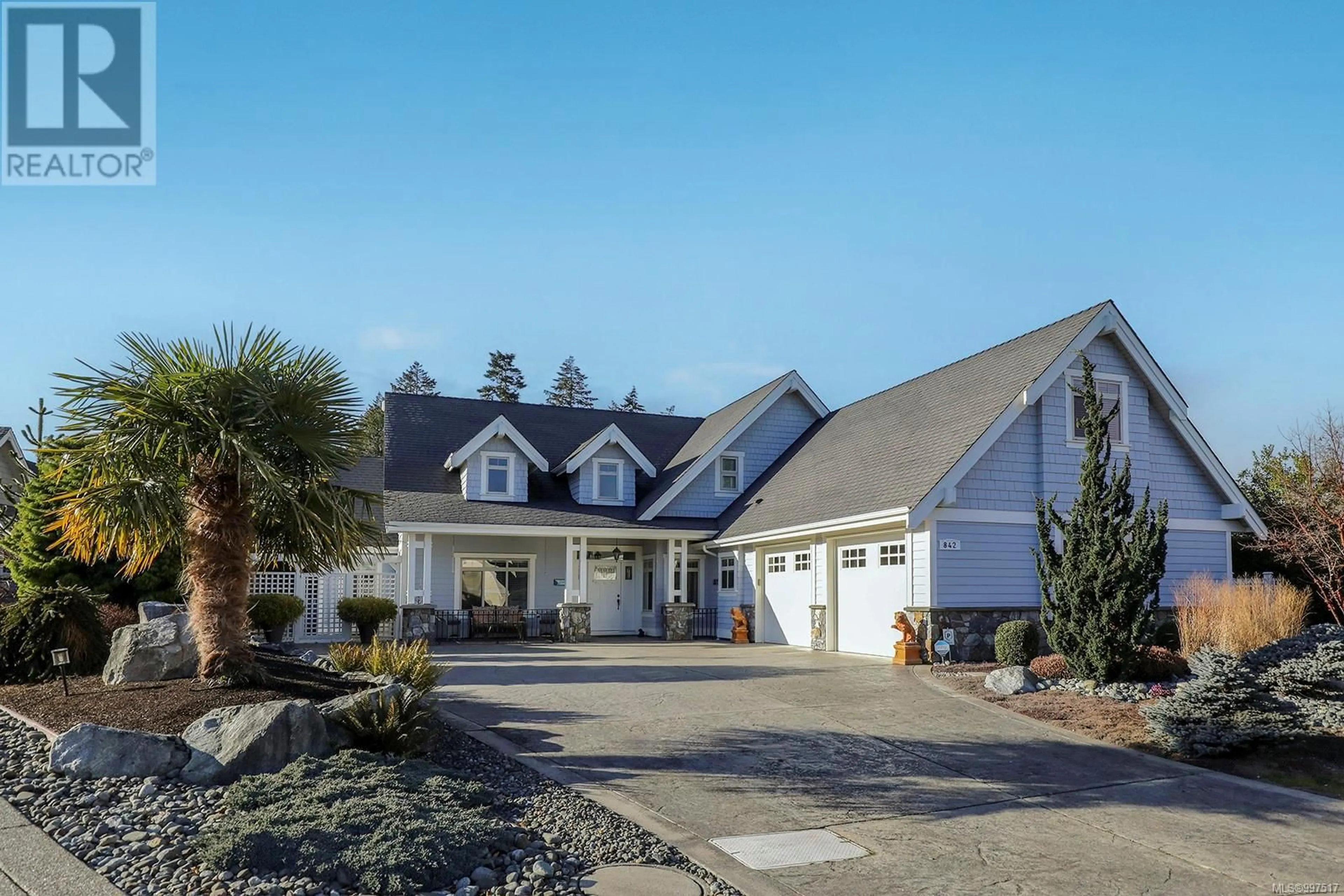 Home with vinyl exterior material, unknown for 842 BLUFFS DRIVE, Qualicum Beach British Columbia V9K0A2