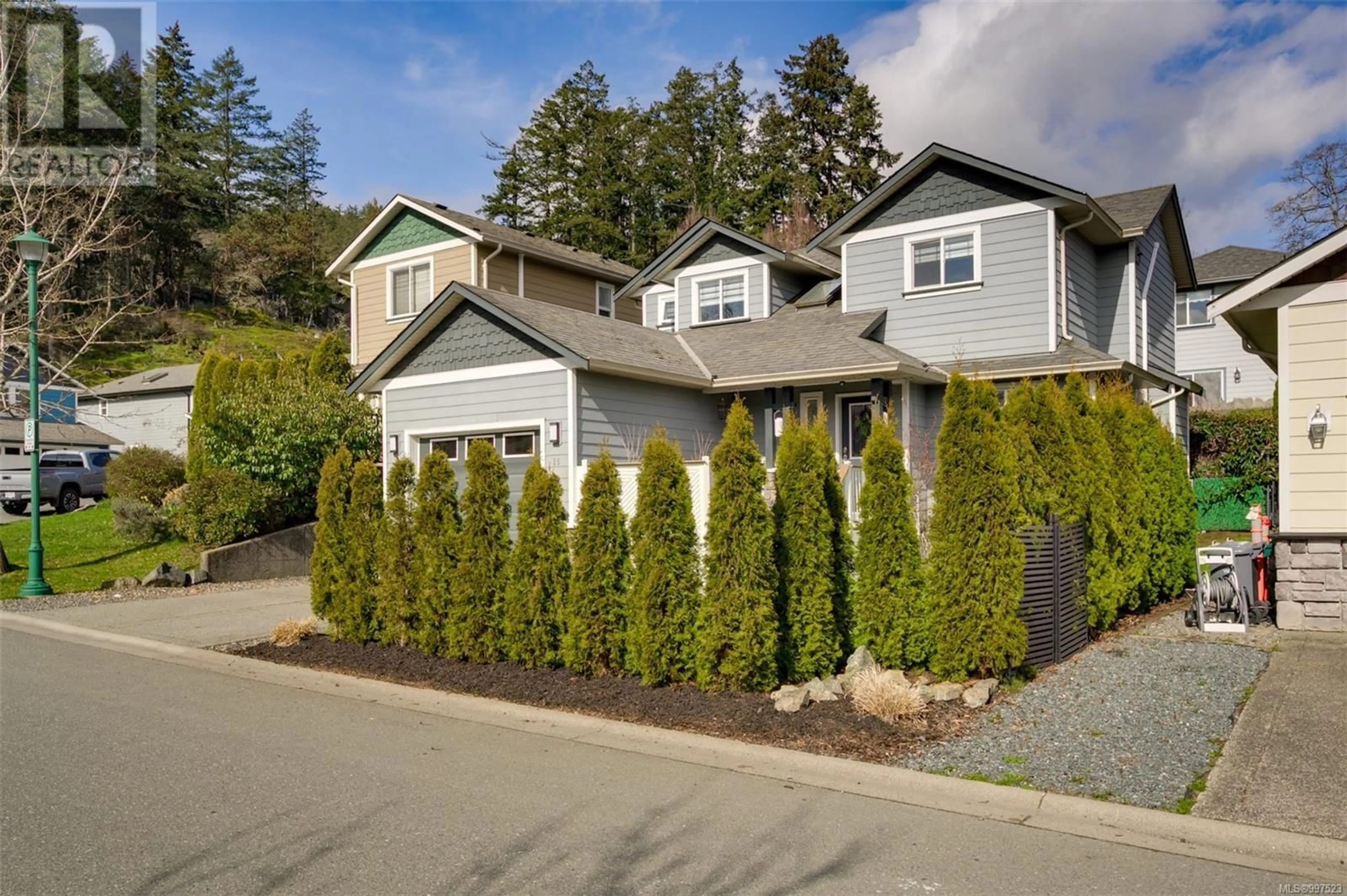 Unknown for 16 CAHILTY LANE, View Royal British Columbia V9B6S7
