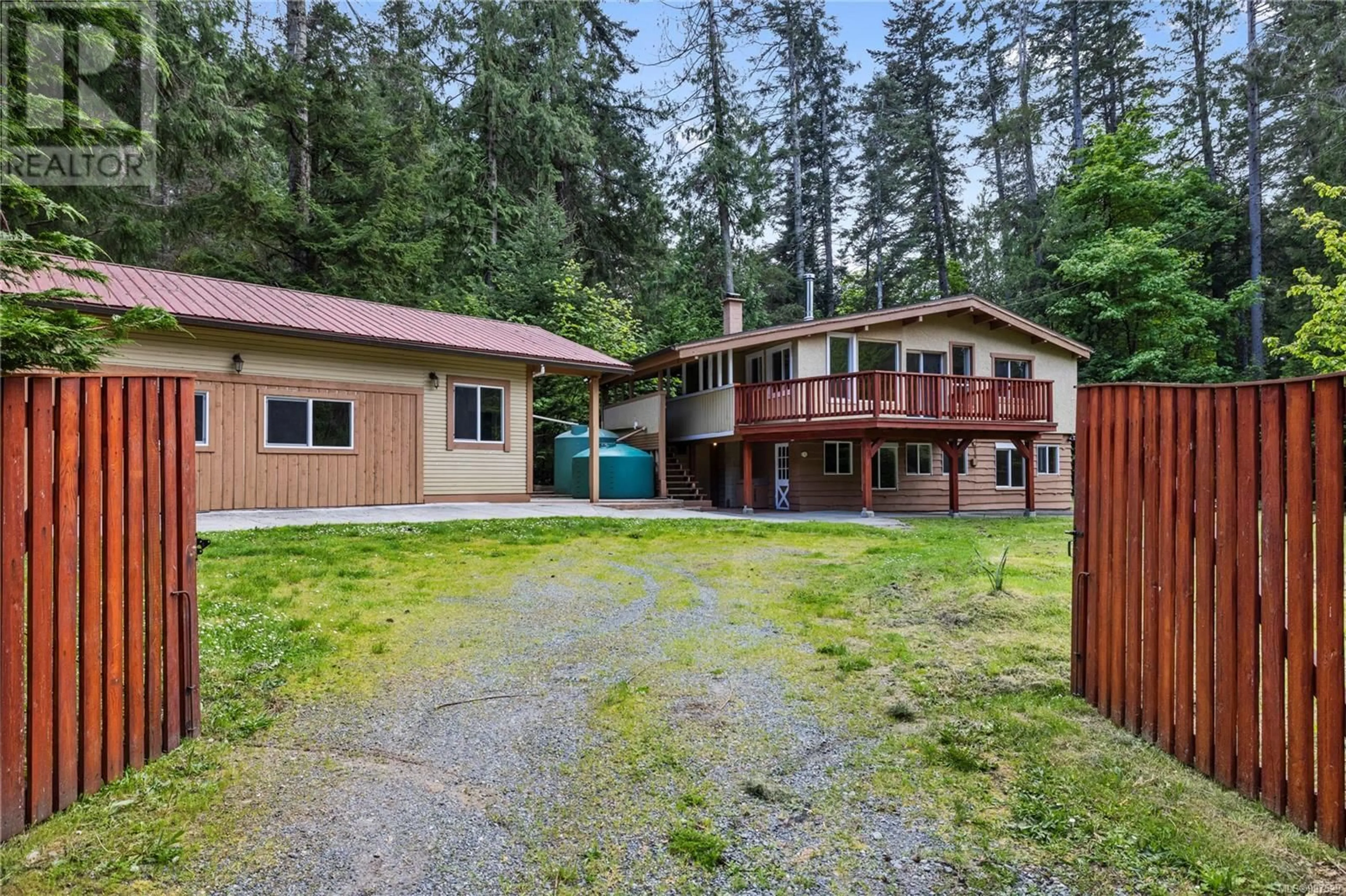 A pic from outside/outdoor area/front of a property/back of a property/a pic from drone, unknown for 255 RICARDO ROAD, Gabriola Island British Columbia V0R1X1