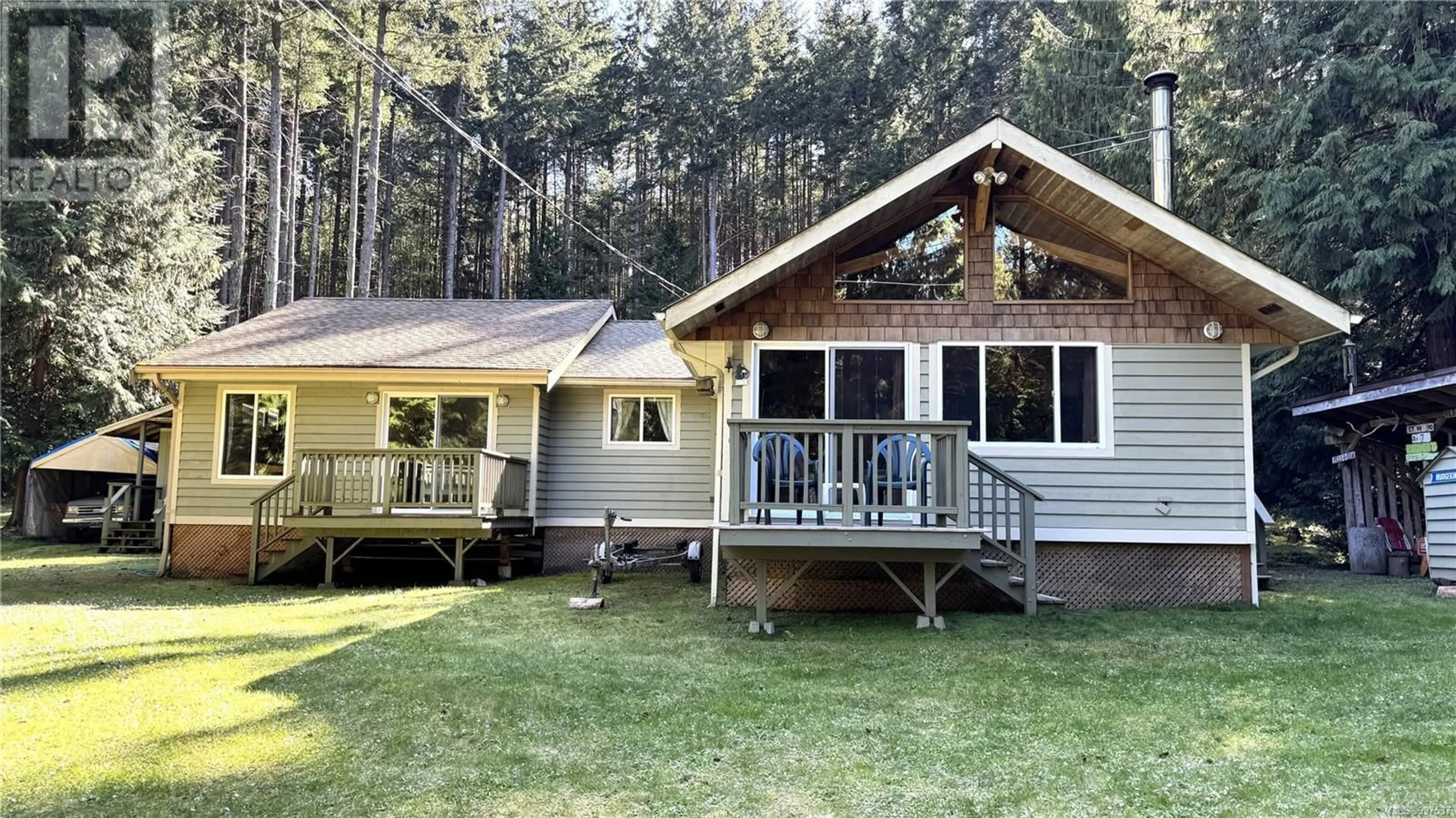 Home with vinyl exterior material, unknown for 667 WEATHERS WAY, Mudge Island British Columbia V0R1X6