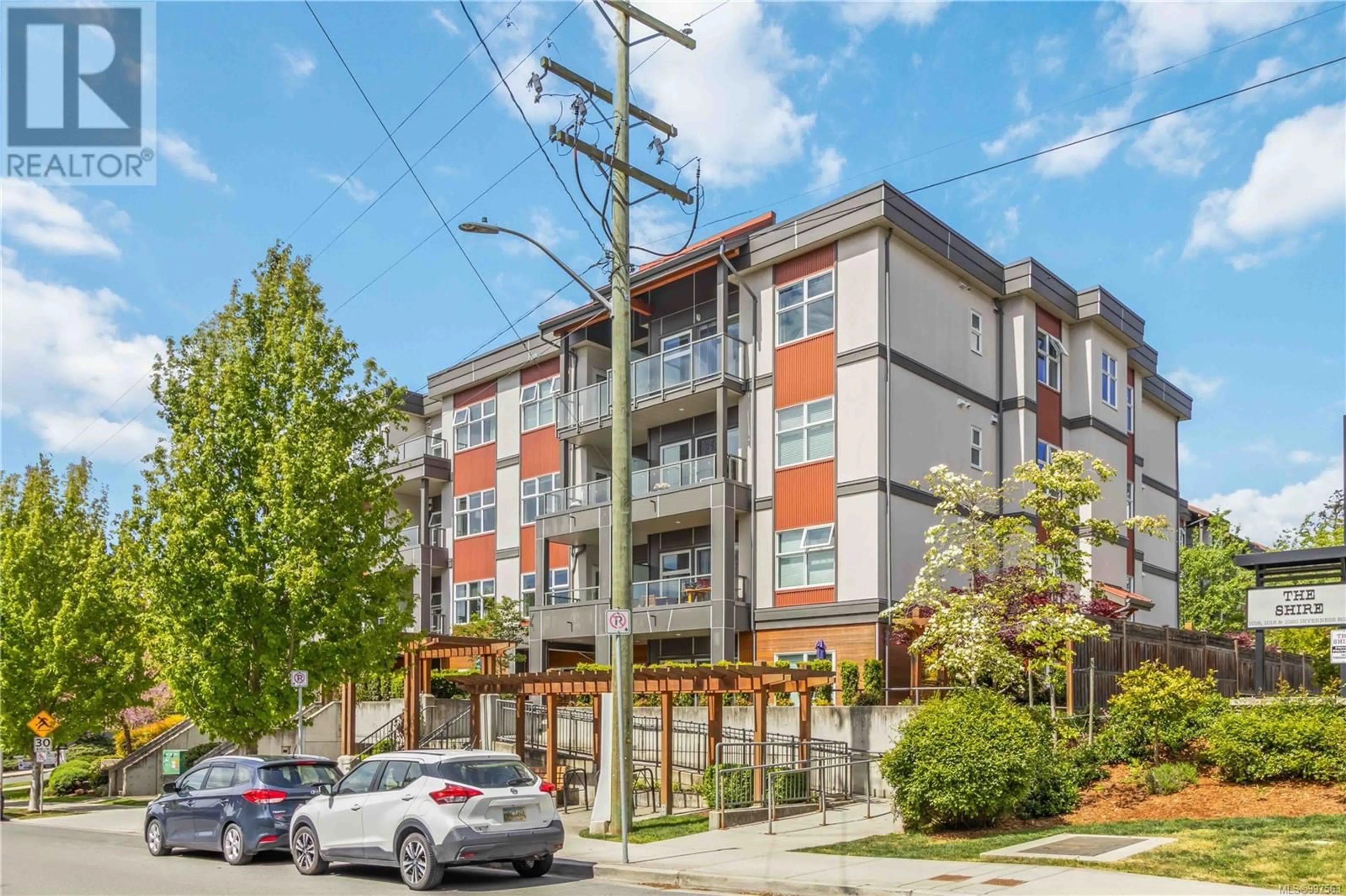 Patio, street for 209 - 1000 INVERNESS ROAD, Saanich British Columbia V8X2S1