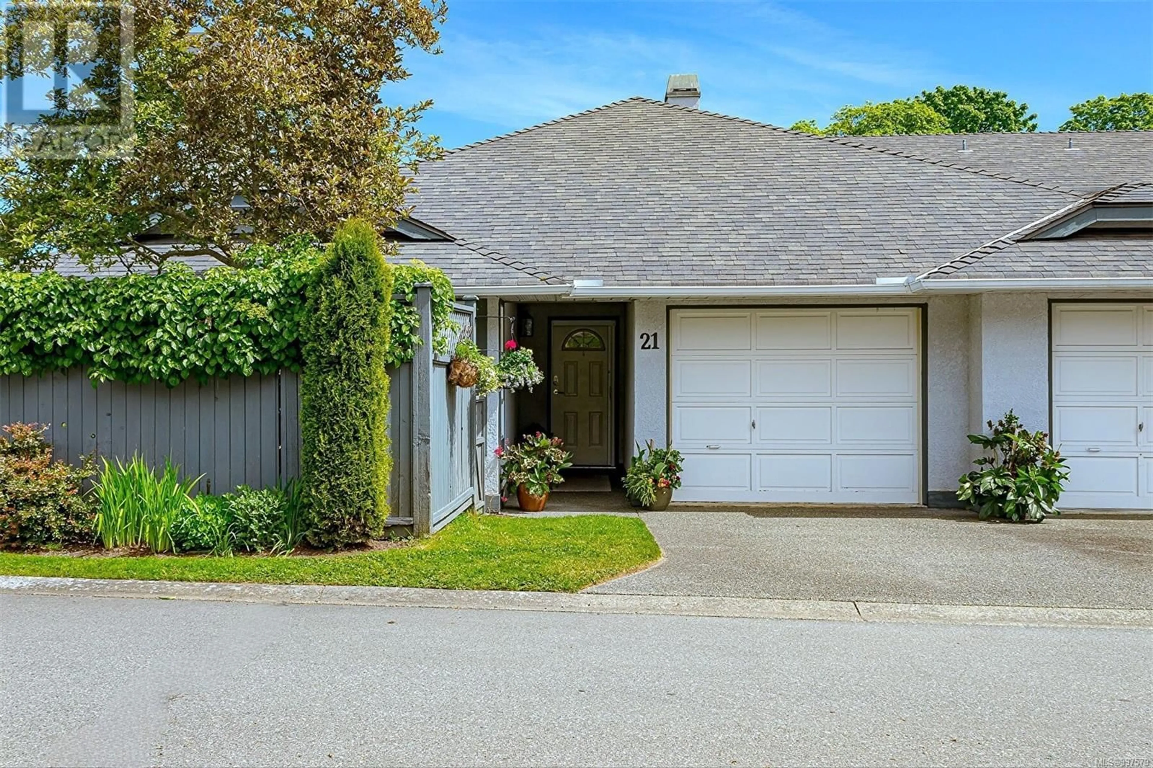 Unknown for 21 - 5110 CORDOVA BAY ROAD, Saanich British Columbia V8Y2K5