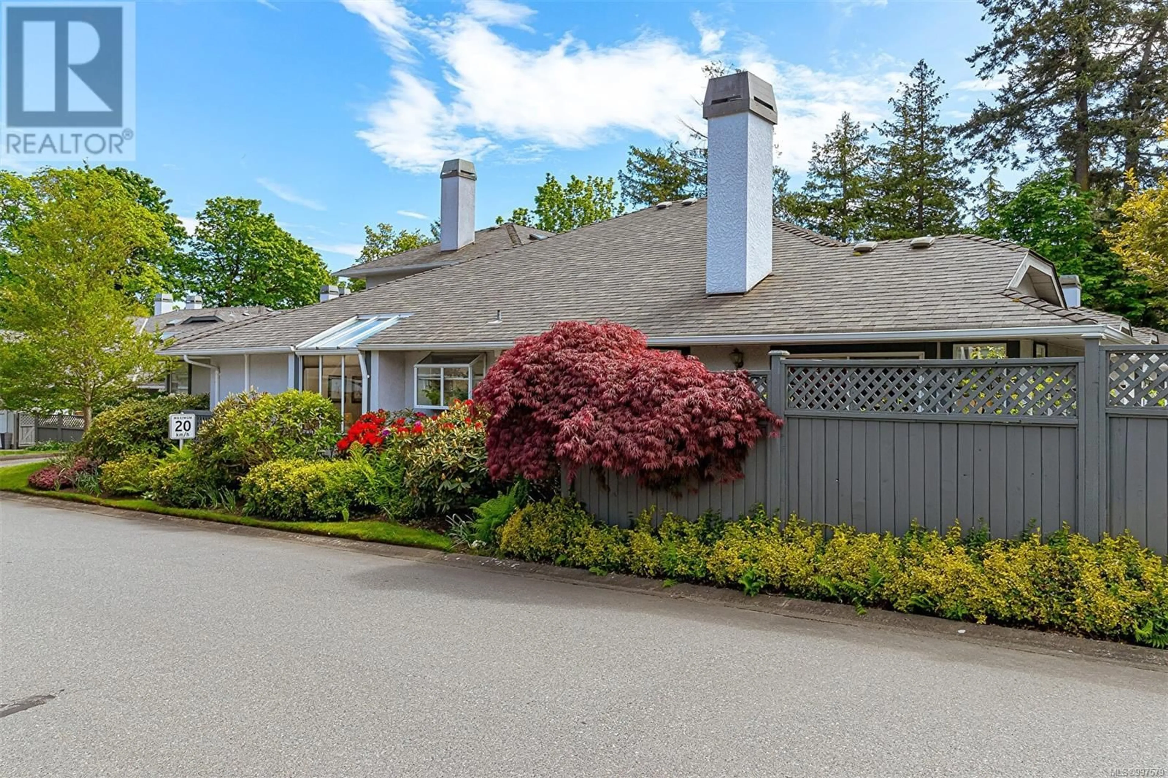 Patio, street for 21 - 5110 CORDOVA BAY ROAD, Saanich British Columbia V8Y2K5