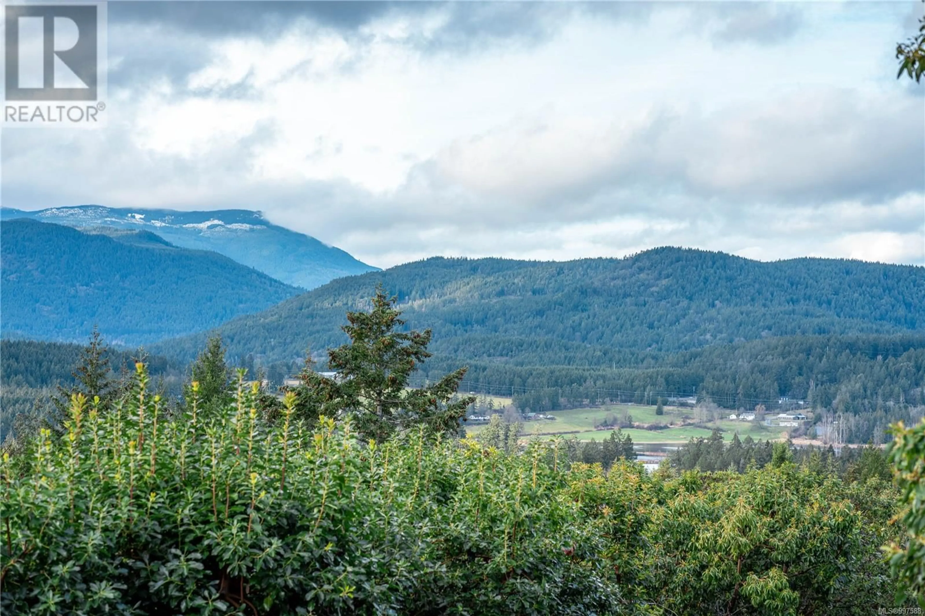 A pic from outside/outdoor area/front of a property/back of a property/a pic from drone, mountain view for 1158 KATHLEEN DRIVE, Duncan British Columbia V9L5S4