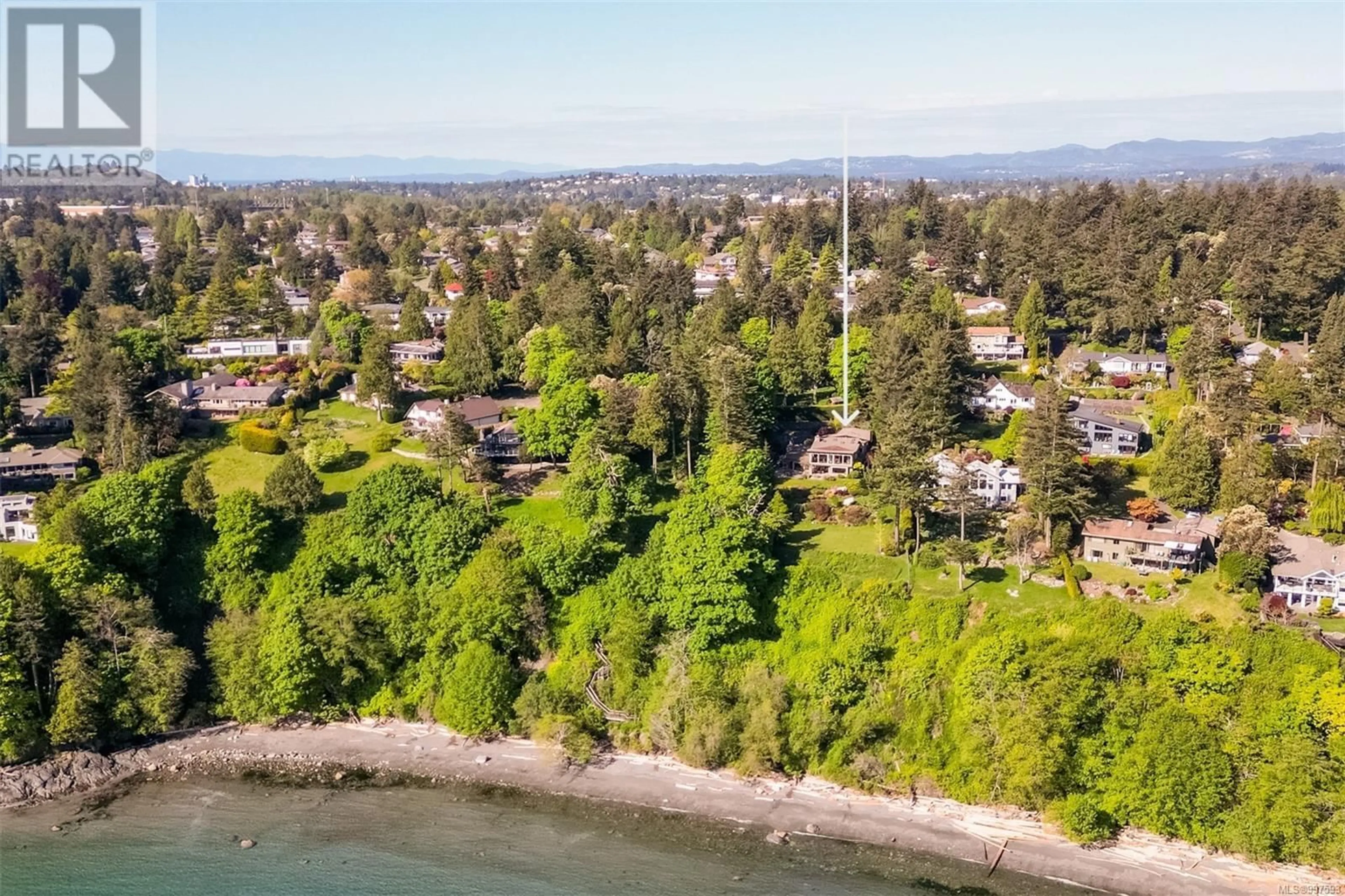 A pic from outside/outdoor area/front of a property/back of a property/a pic from drone, water/lake/river/ocean view for 2248 ARBUTUS ROAD, Saanich British Columbia V8N1V3