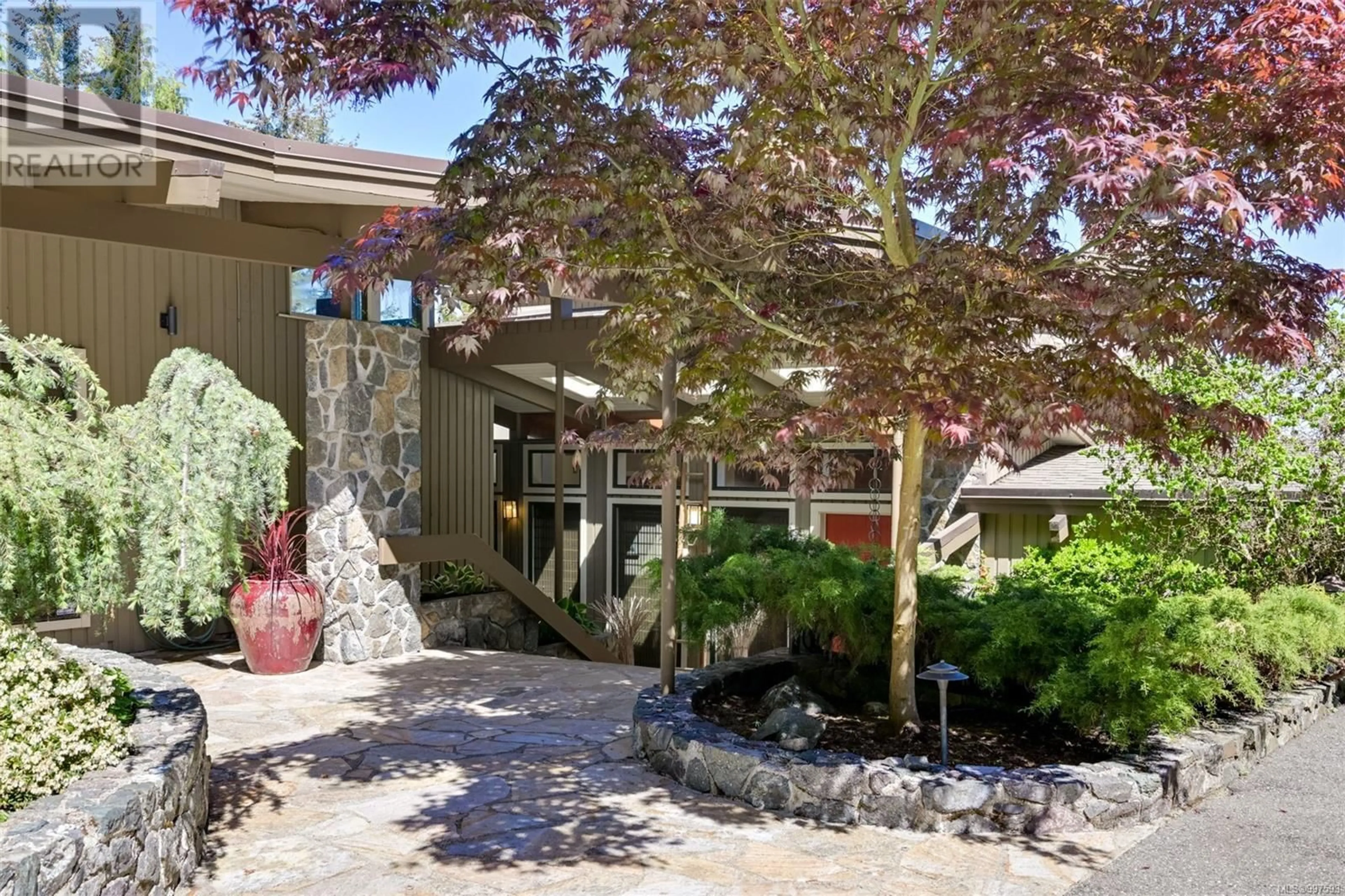 Unknown for 2248 ARBUTUS ROAD, Saanich British Columbia V8N1V3