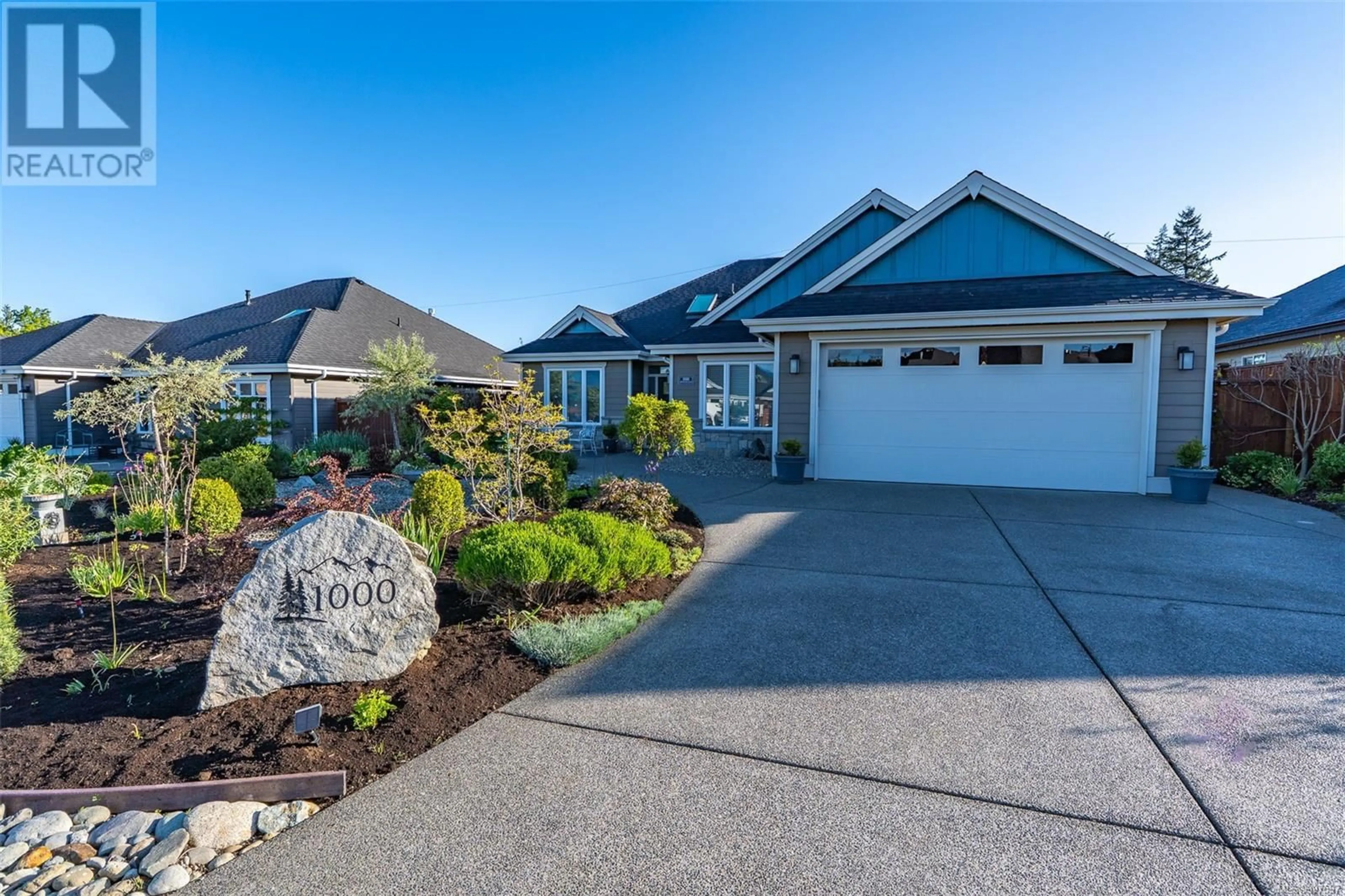 Home with vinyl exterior material, water/lake/river/ocean view for 1000 BROOKFIELD CRESCENT, Parksville British Columbia V9P0E3