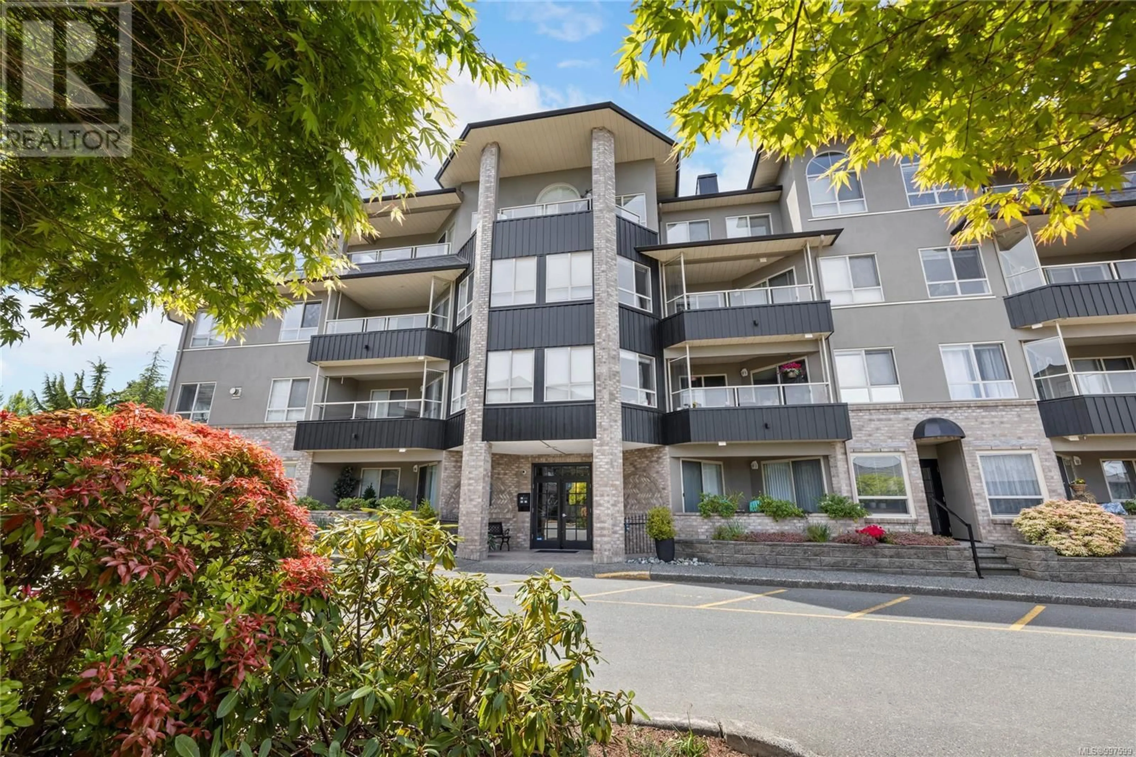 Patio, unknown for 304 - 6738 DICKINSON ROAD, Nanaimo British Columbia V9V1A3