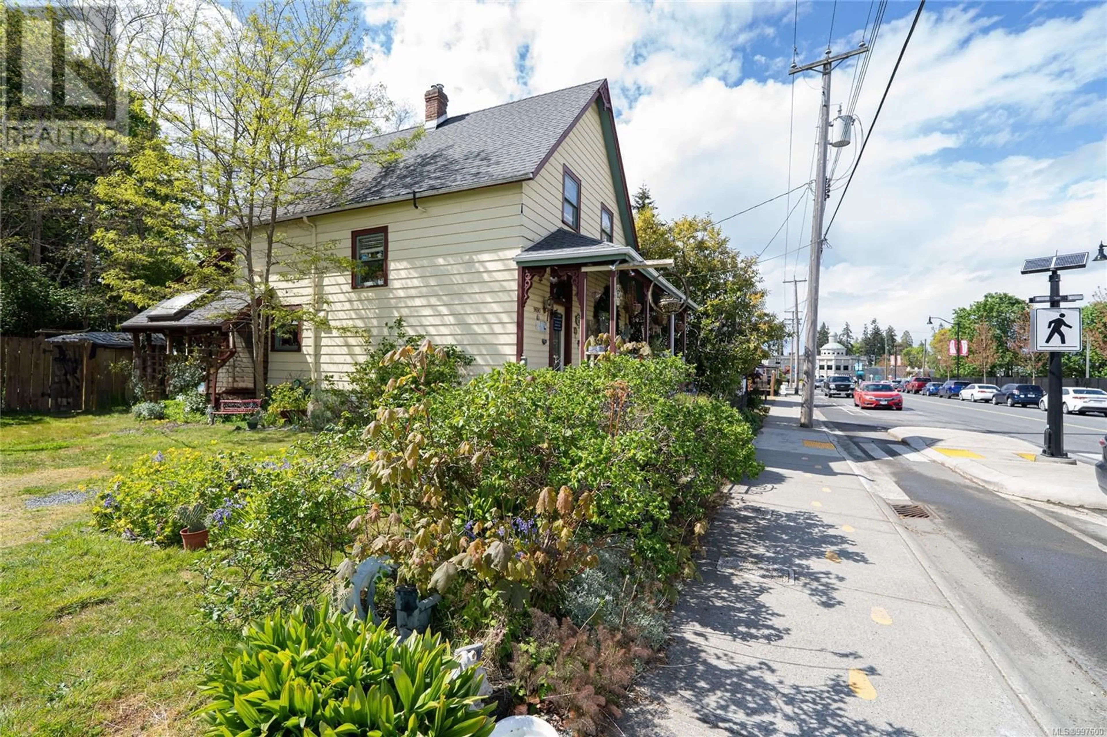 A pic from outside/outdoor area/front of a property/back of a property/a pic from drone, street for 9690 CHEMAINUS ROAD, Chemainus British Columbia V0R1K1