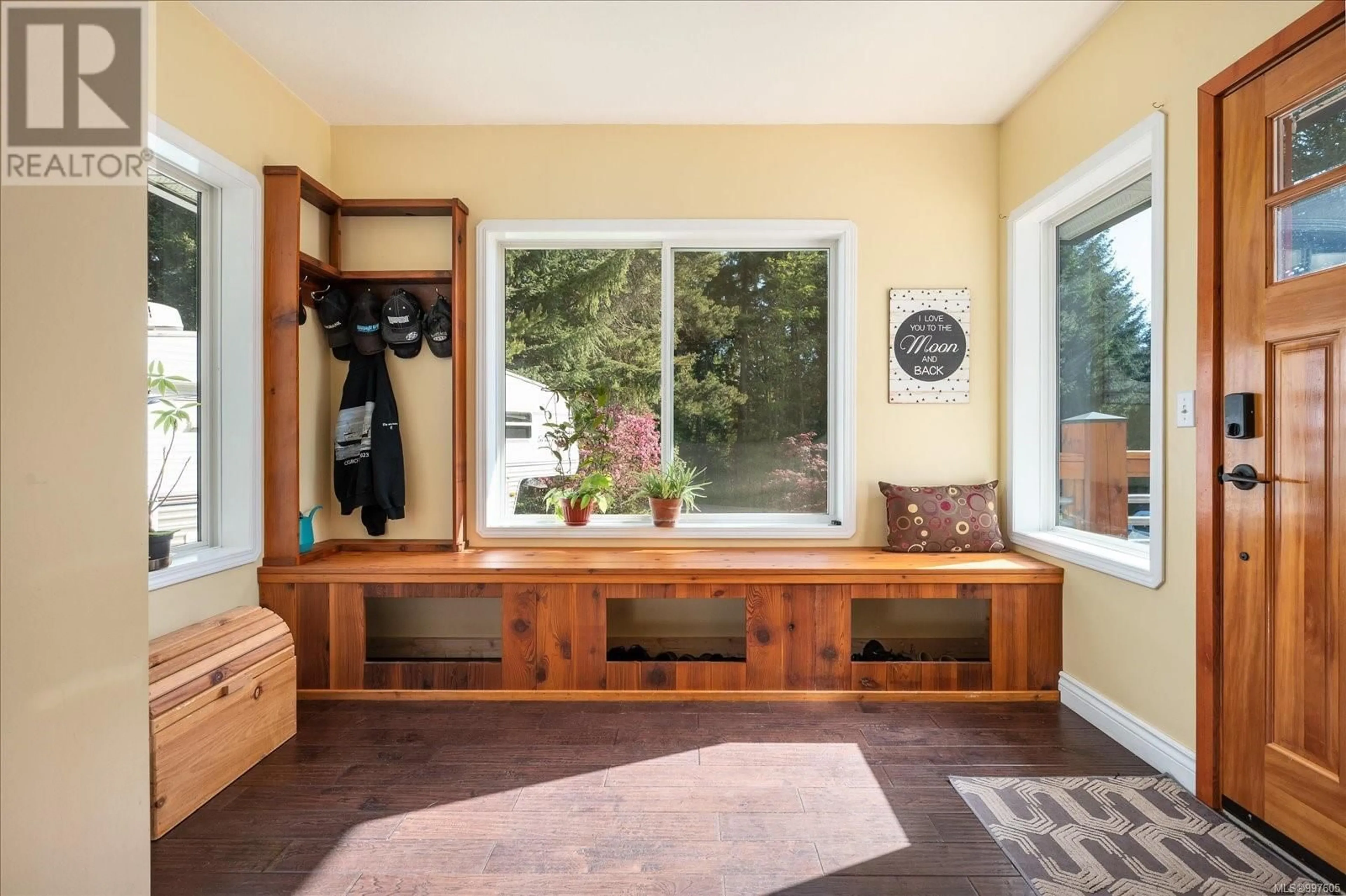 Contemporary bathroom, ceramic/tile floor for 2459 ARMSTRONG CRESCENT, Nanoose Bay British Columbia V9P9J9