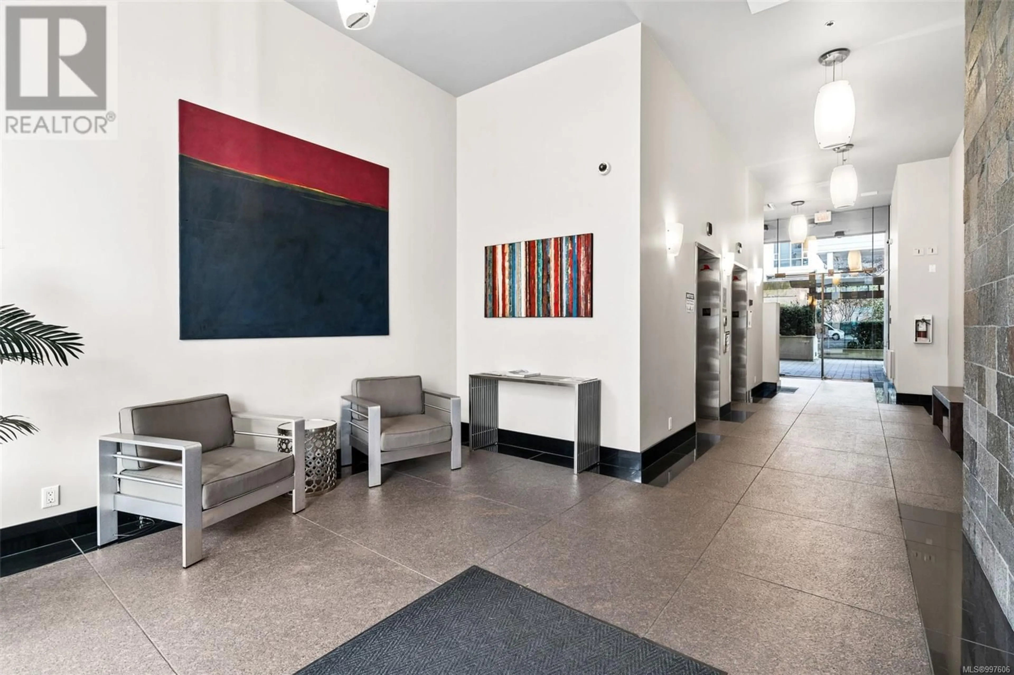 Lobby for 1010 - 845 YATES STREET, Victoria British Columbia V8W4A3