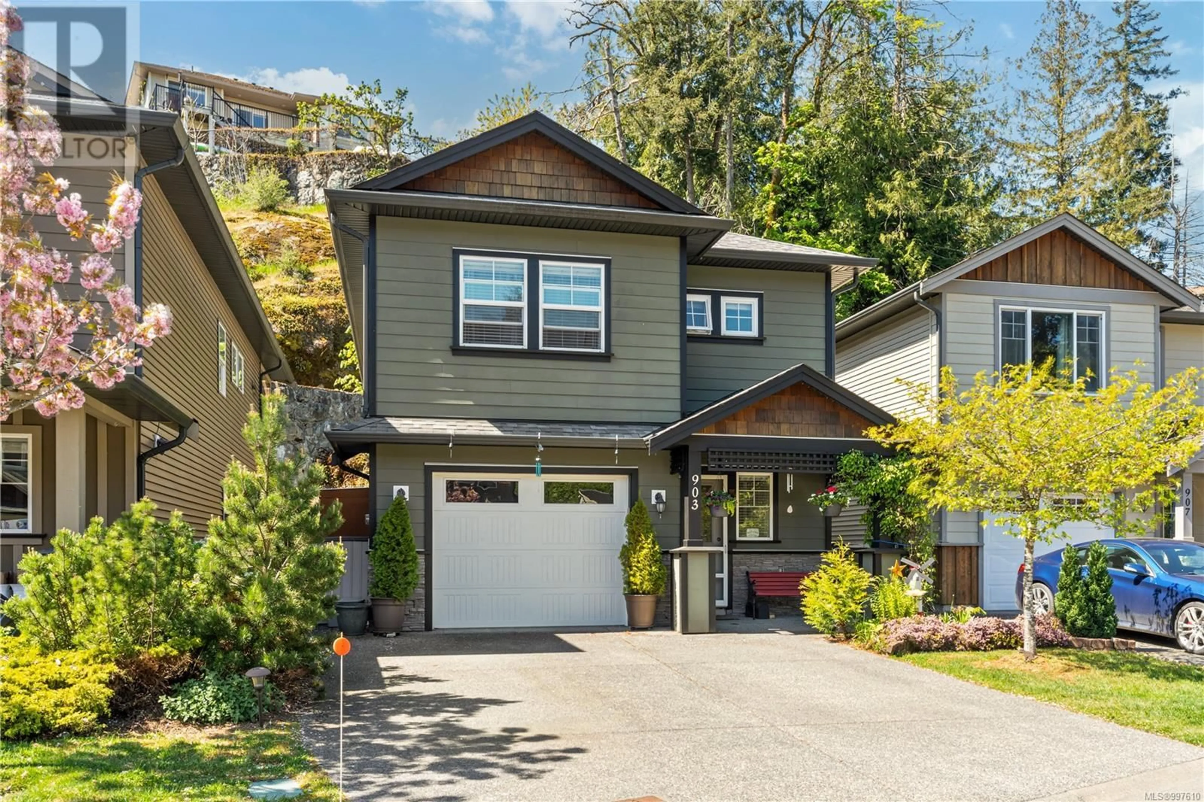 Home with vinyl exterior material, street for 903 WILD RIDGE WAY, Langford British Columbia V9C4M8