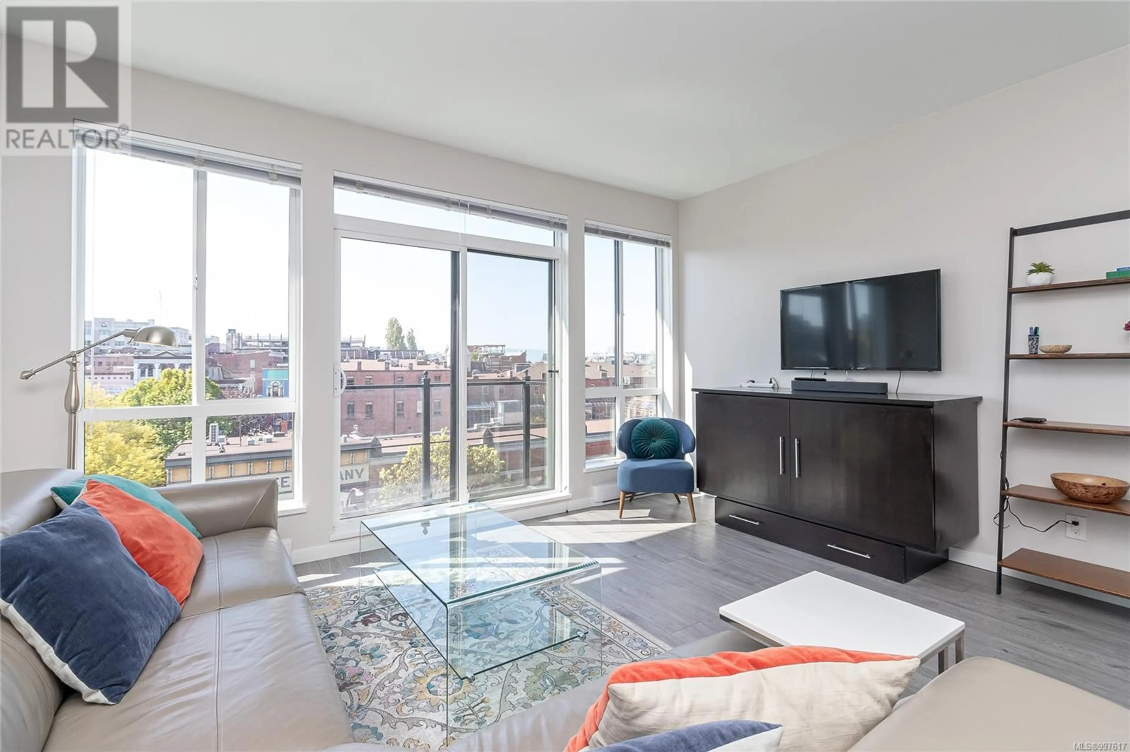 Living room with furniture, unknown for 503 - 528 PANDORA AVENUE, Victoria British Columbia V8W0C5