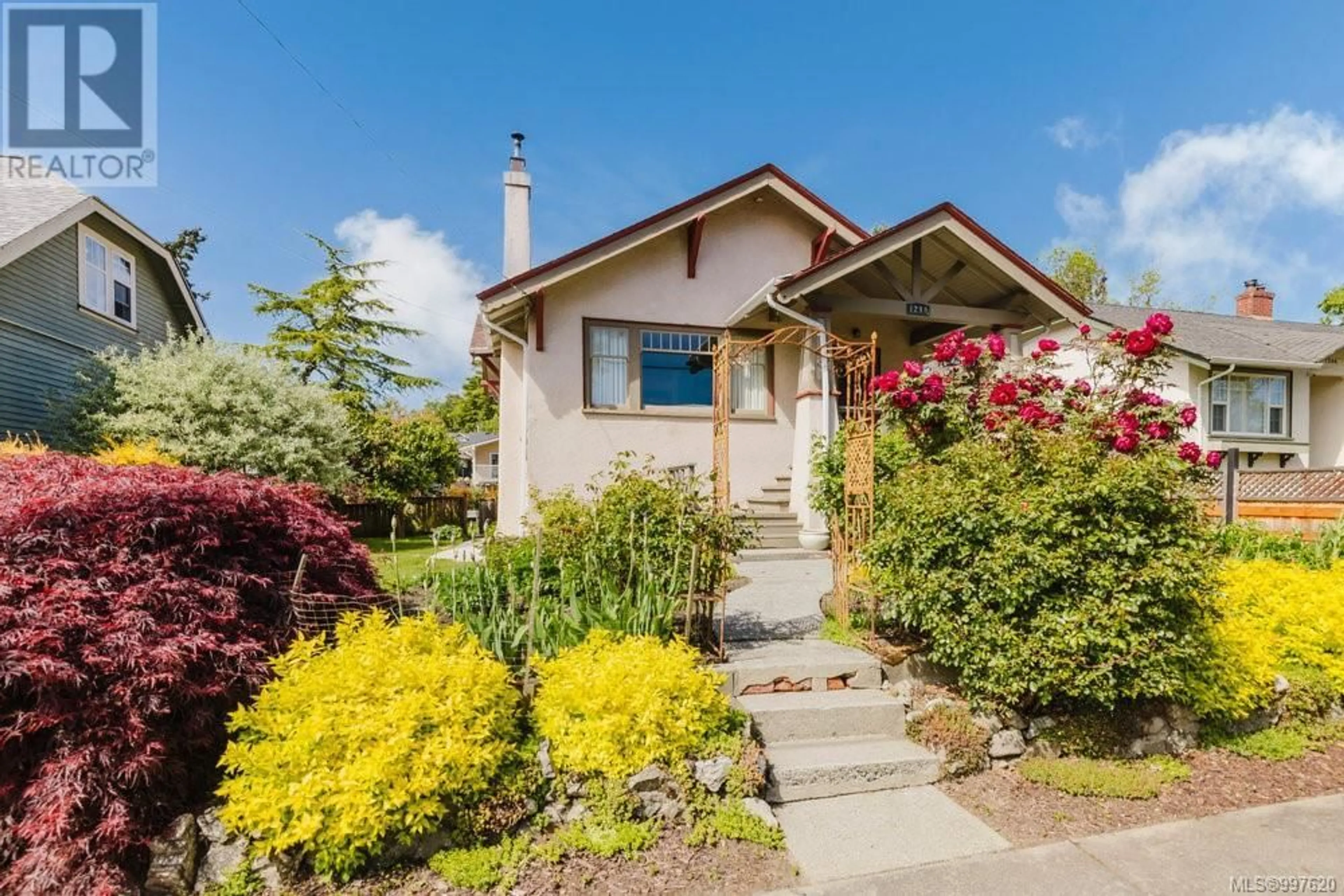 Home with vinyl exterior material, street for 1240 BASIL AVENUE, Victoria British Columbia V8T2G2
