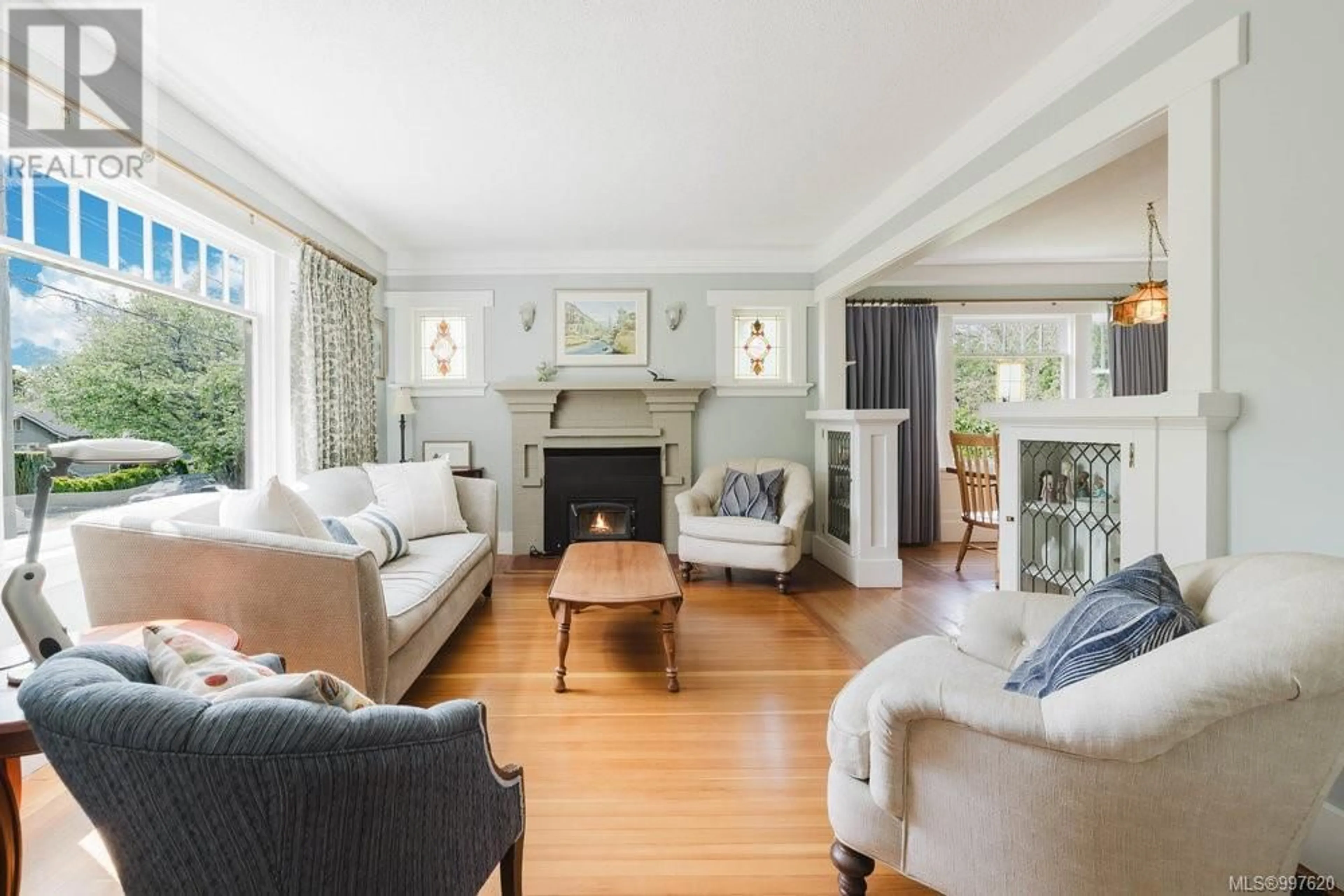 Living room with furniture, unknown for 1240 BASIL AVENUE, Victoria British Columbia V8T2G2