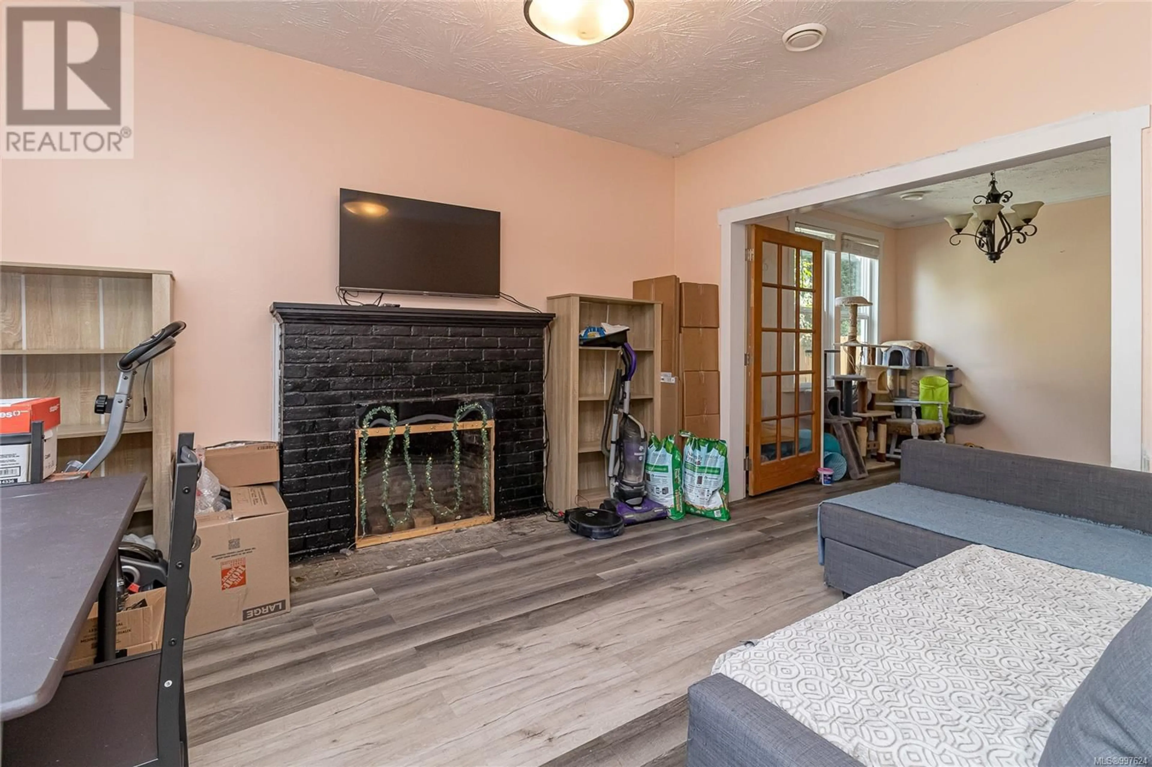 Living room with furniture, unknown for 1094 NAGLE STREET, Duncan British Columbia V9L2E5