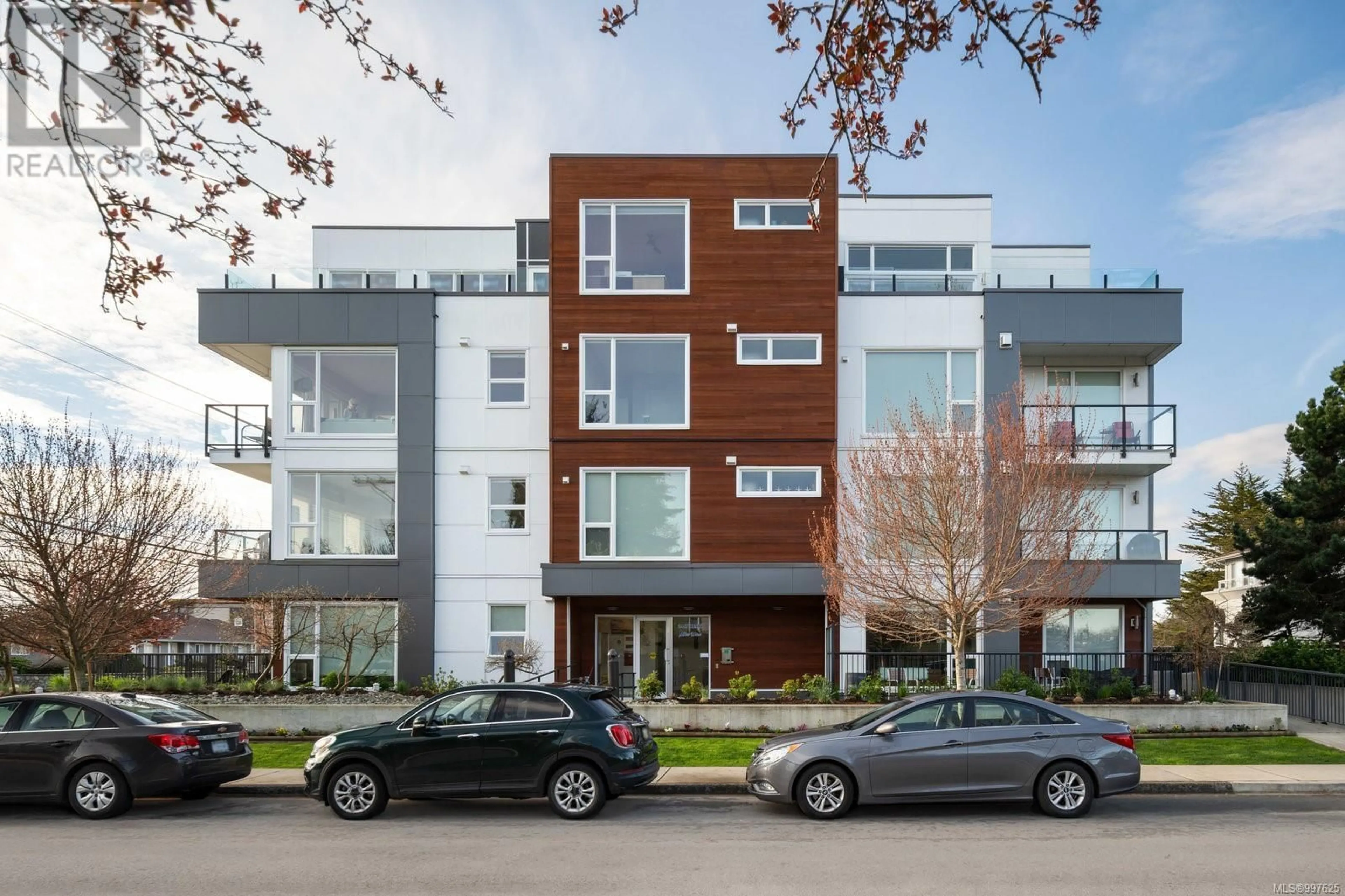 Unknown for 206 - 2447 HENRY AVENUE, Sidney British Columbia V8L4N3