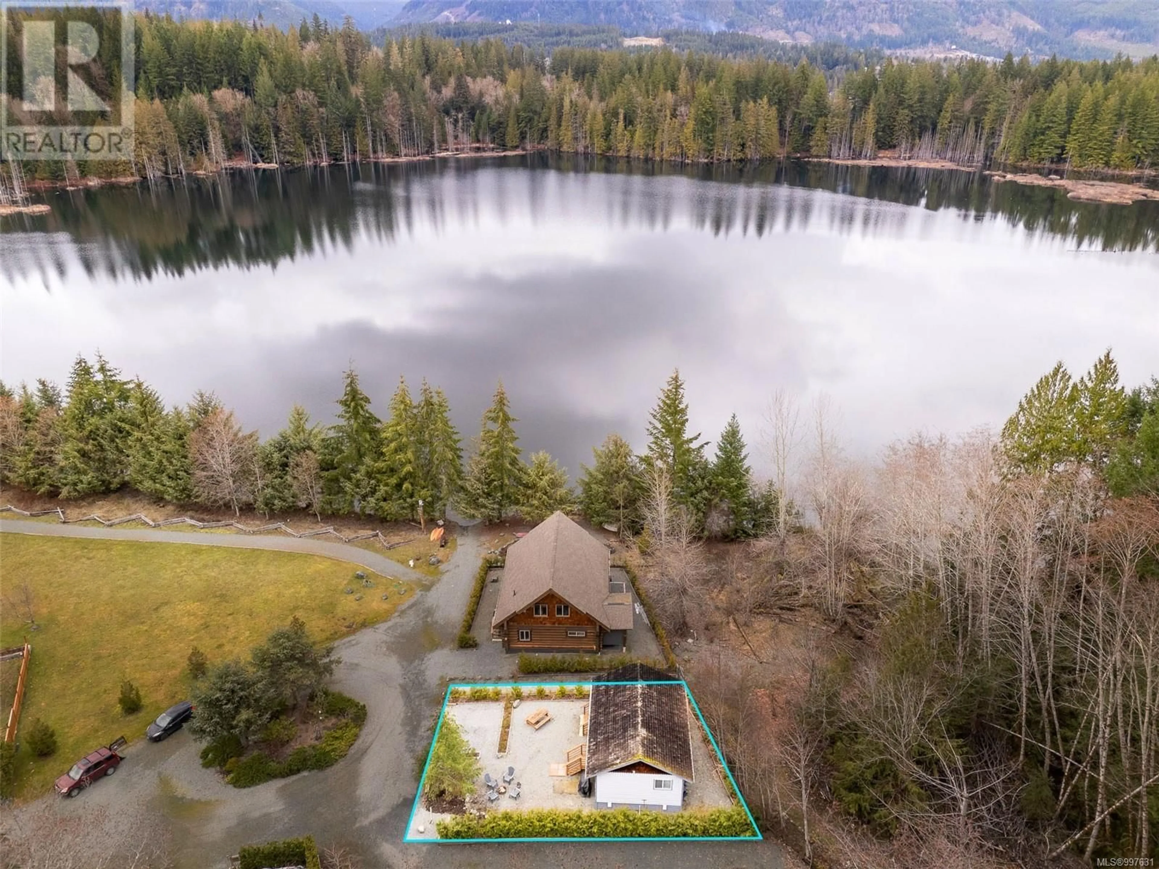 A pic from outside/outdoor area/front of a property/back of a property/a pic from drone, water/lake/river/ocean view for 6 - 8631 SOUTH SHORE ROAD, Lake Cowichan British Columbia V0R2G0