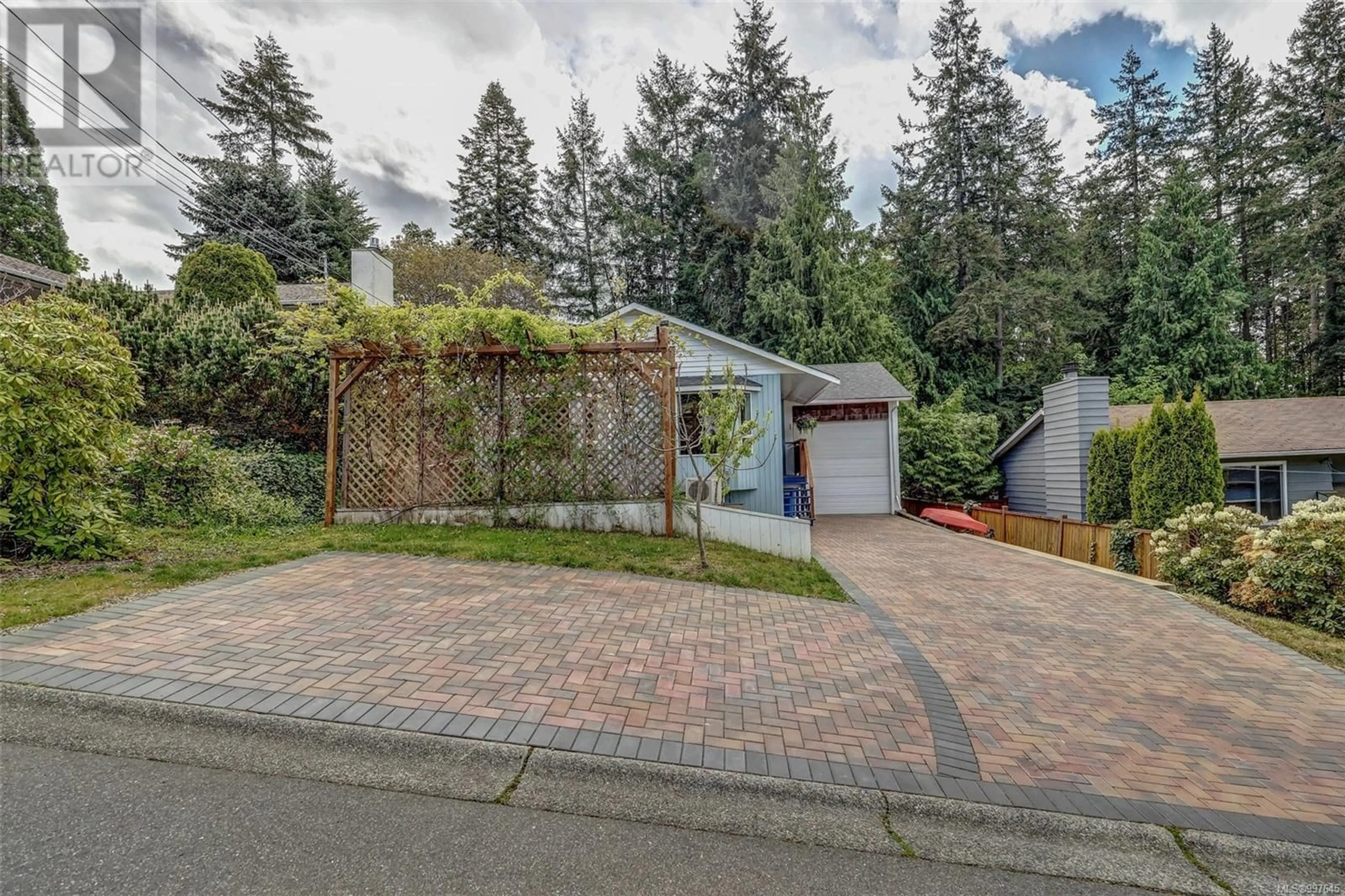 Unknown for 517 DOREEN PLACE, Nanaimo British Columbia V9T4S1