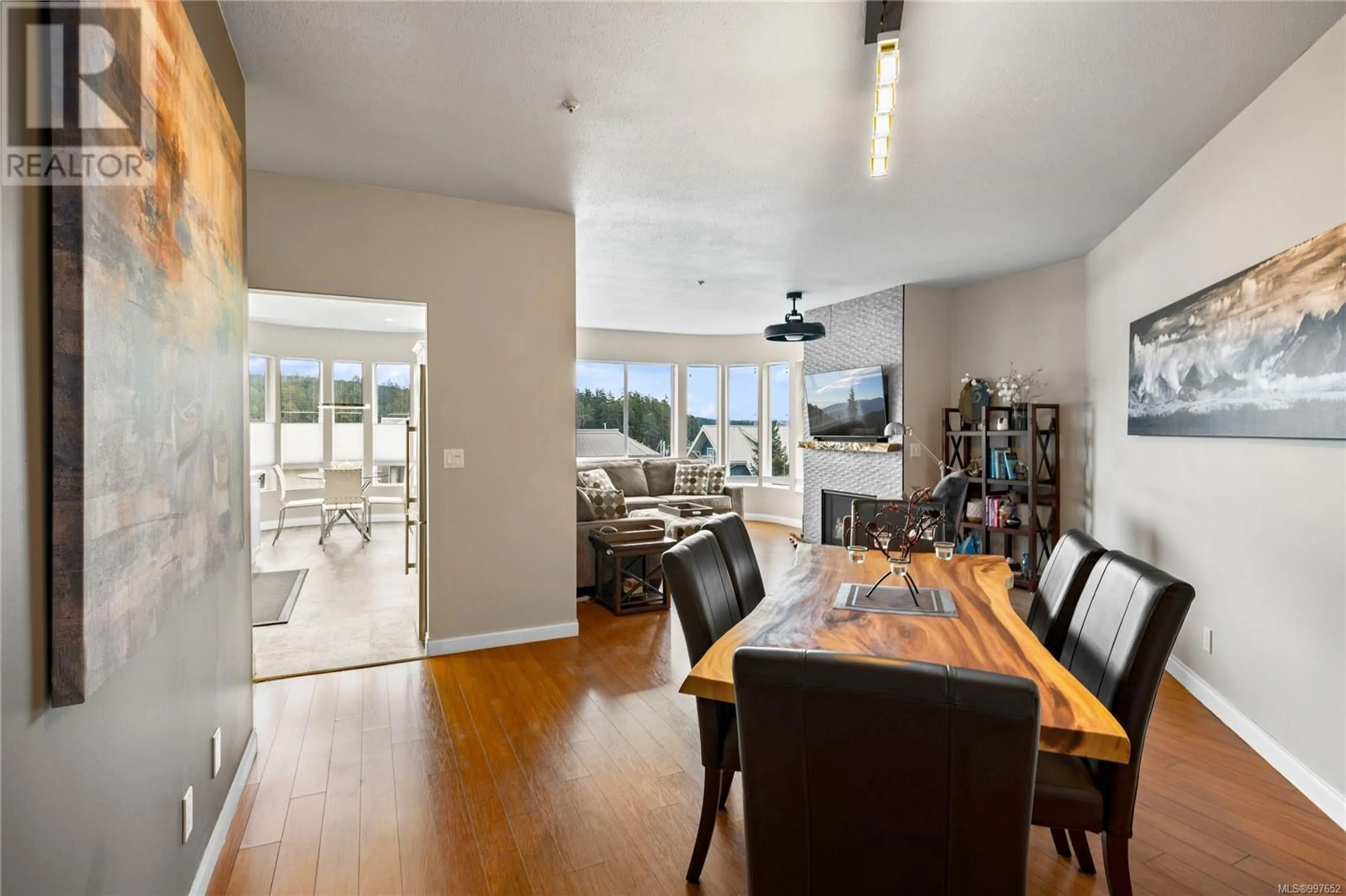 Dining room, unknown for 302 - 560 STEWART AVENUE, Nanaimo British Columbia V9S5T5