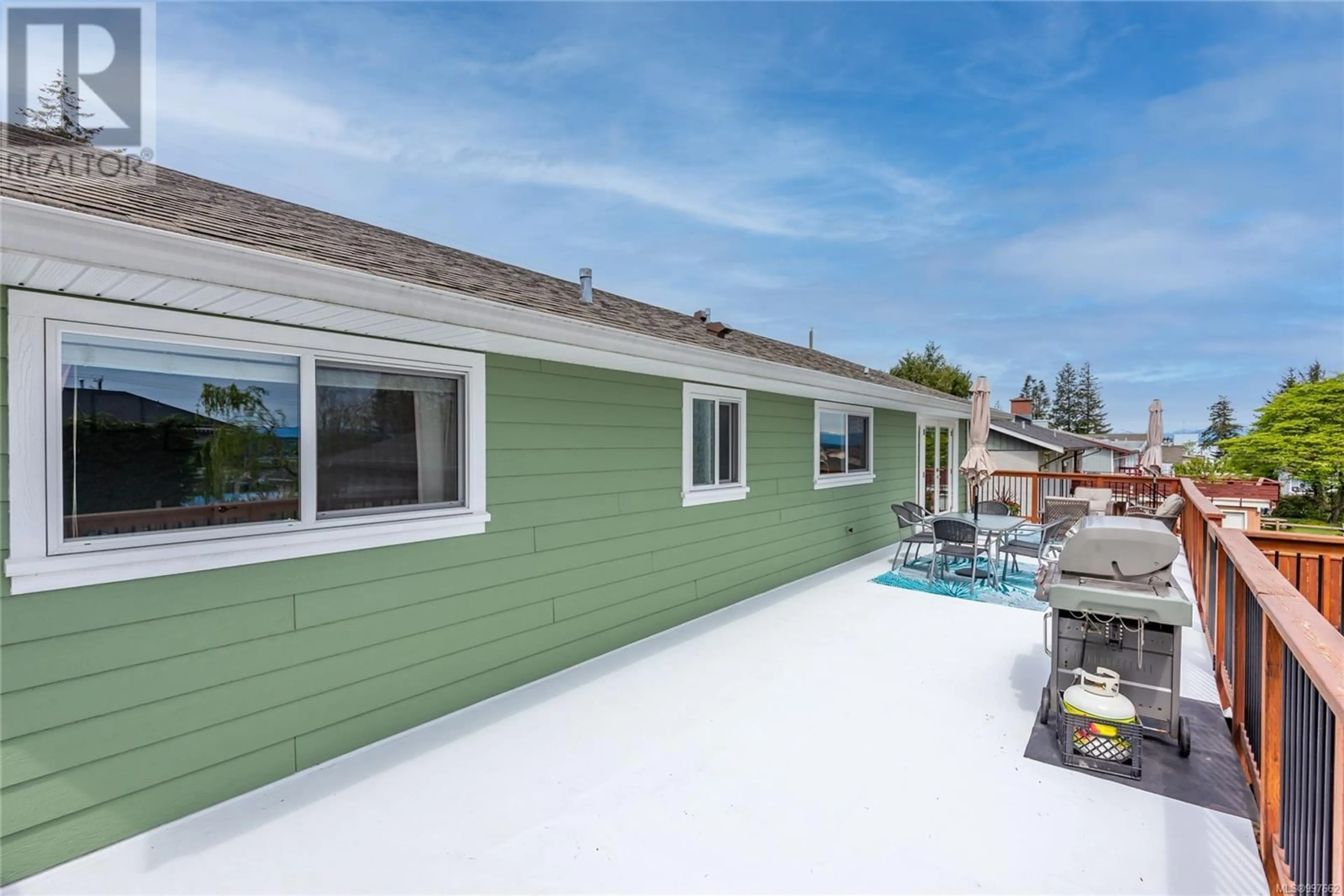 Home with vinyl exterior material, unknown for 127 DELVECCHIO ROAD, Campbell River British Columbia V9W2T6