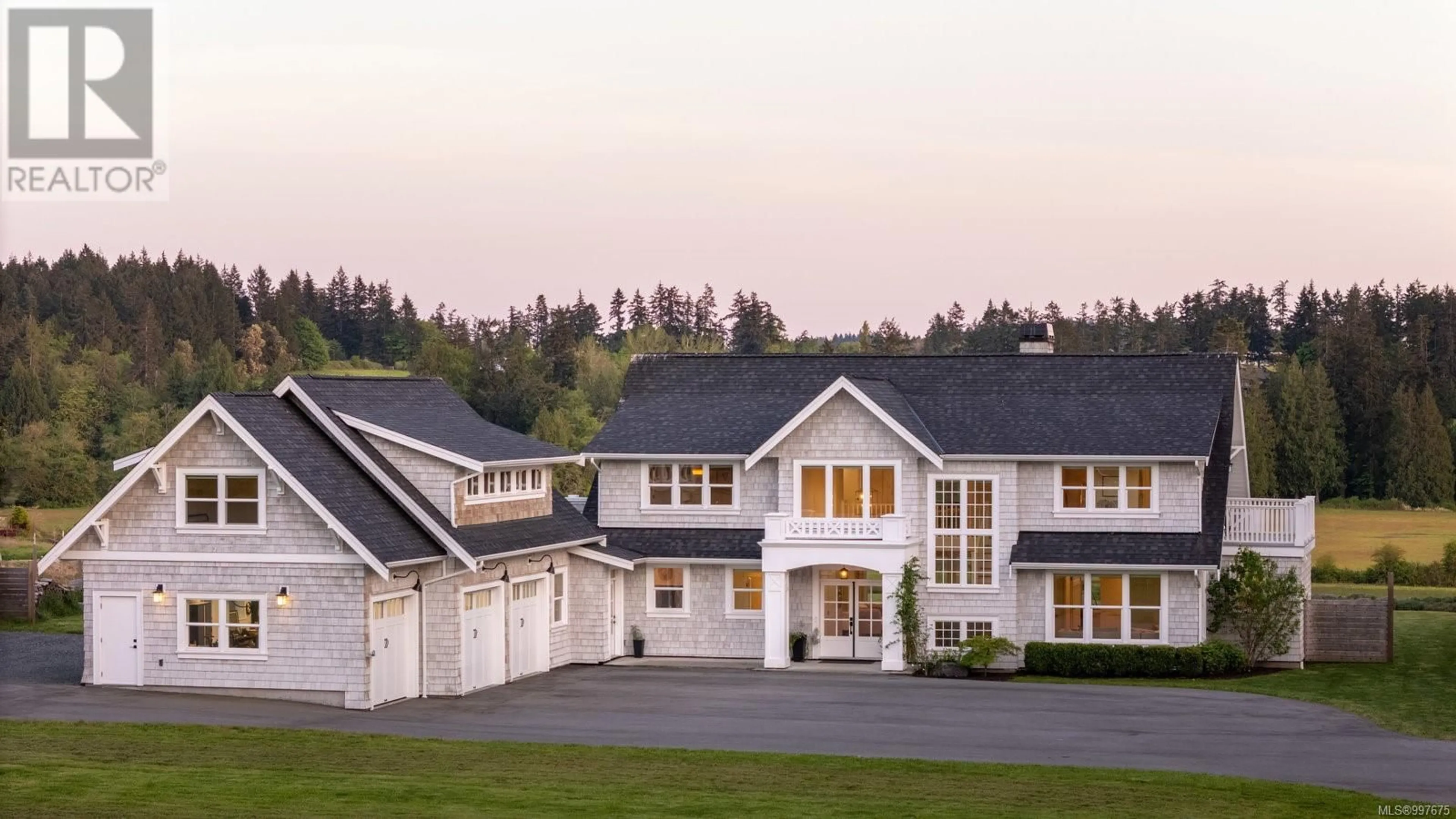 Home with vinyl exterior material, unknown for 1527 MOUNT NEWTON CROSS ROAD, Central Saanich British Columbia V8M1L1