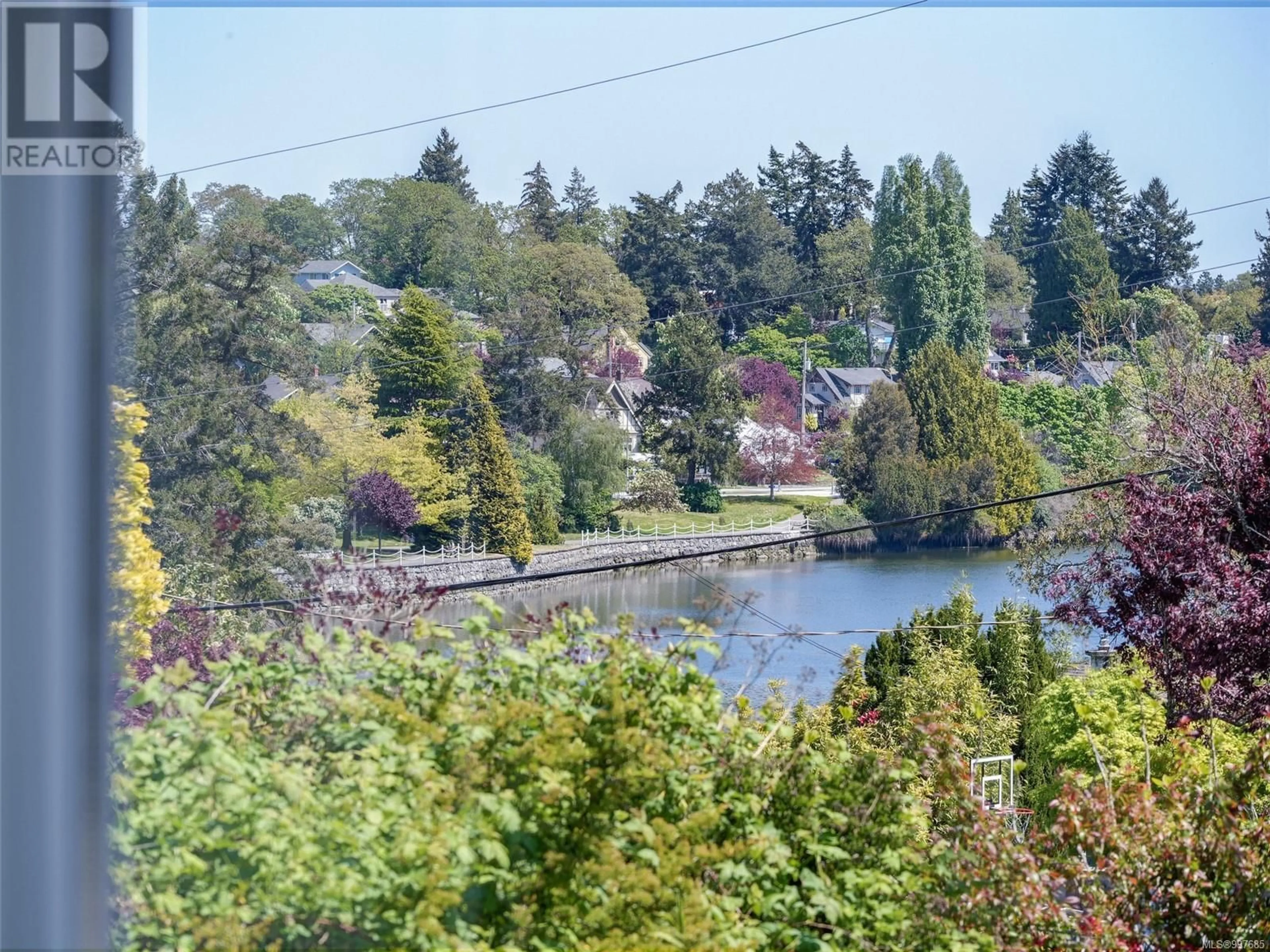 A pic from outside/outdoor area/front of a property/back of a property/a pic from drone, water/lake/river/ocean view for 896 DELLWOOD ROAD, Esquimalt British Columbia V9A6P1