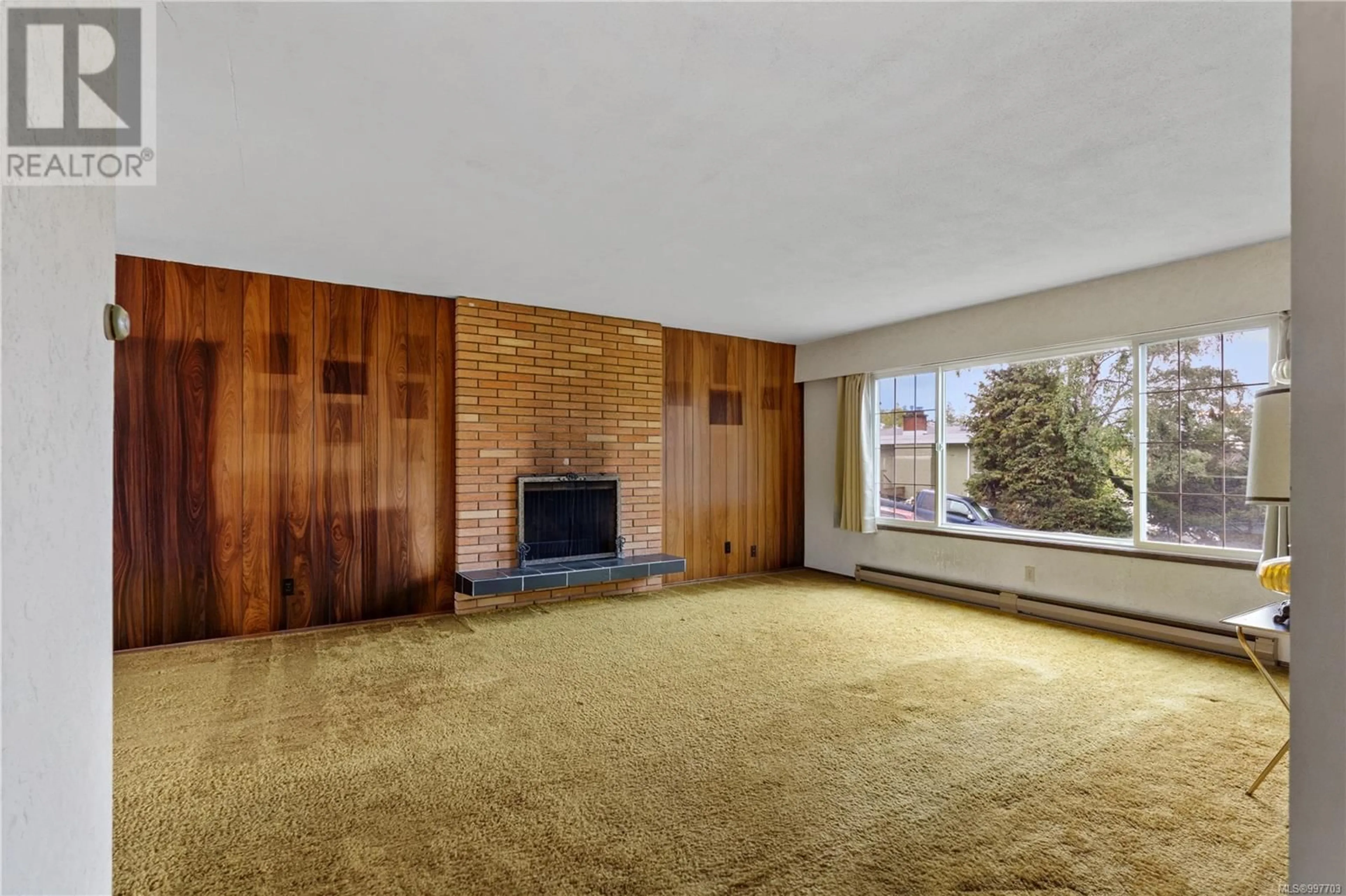 A pic of a room for 1768 TRIEST CRESCENT, Saanich British Columbia V8N4W8