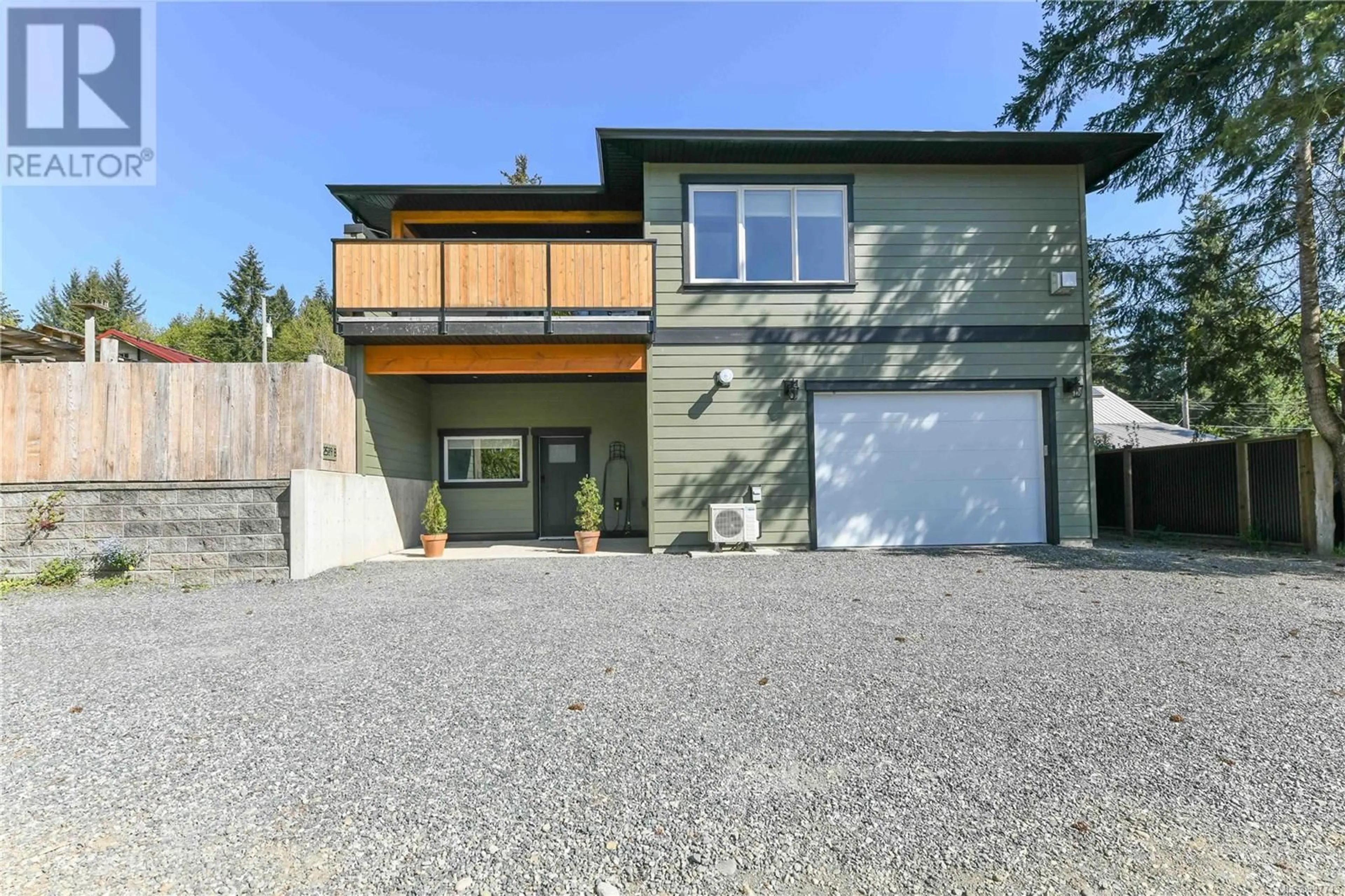 Home with vinyl exterior material, street for A&B - 2589 DUNSMUIR AVENUE, Cumberland British Columbia V0R1S0