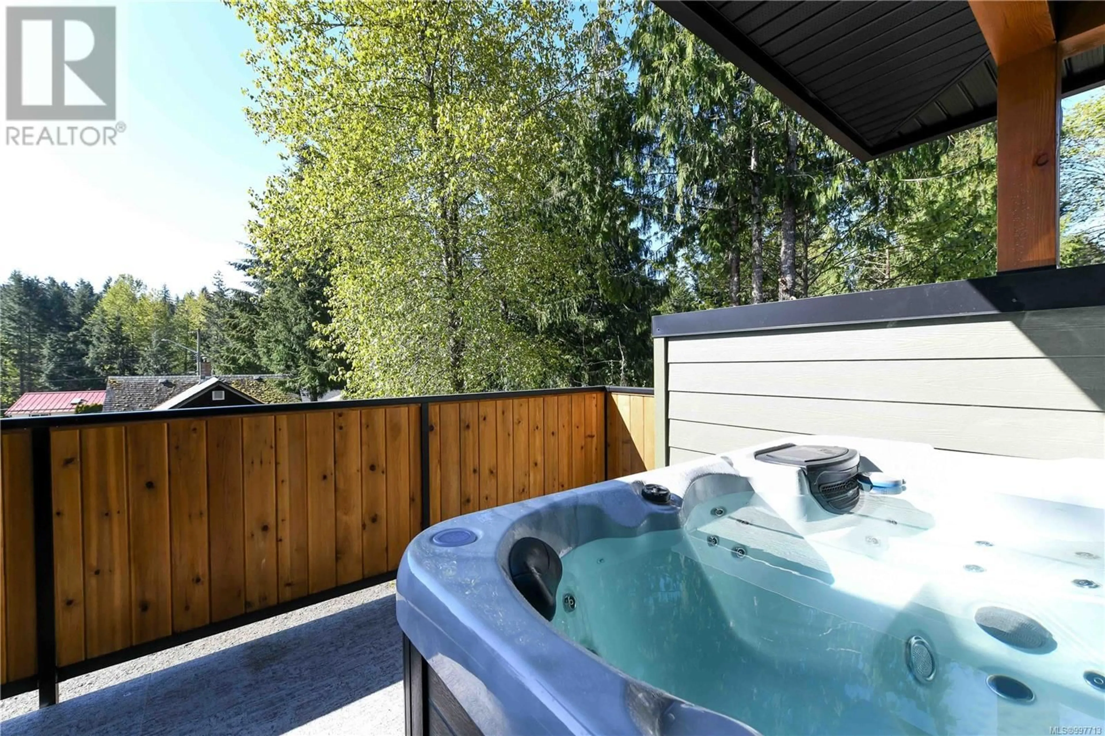 Patio, unknown for A&B - 2589 DUNSMUIR AVENUE, Cumberland British Columbia V0R1S0