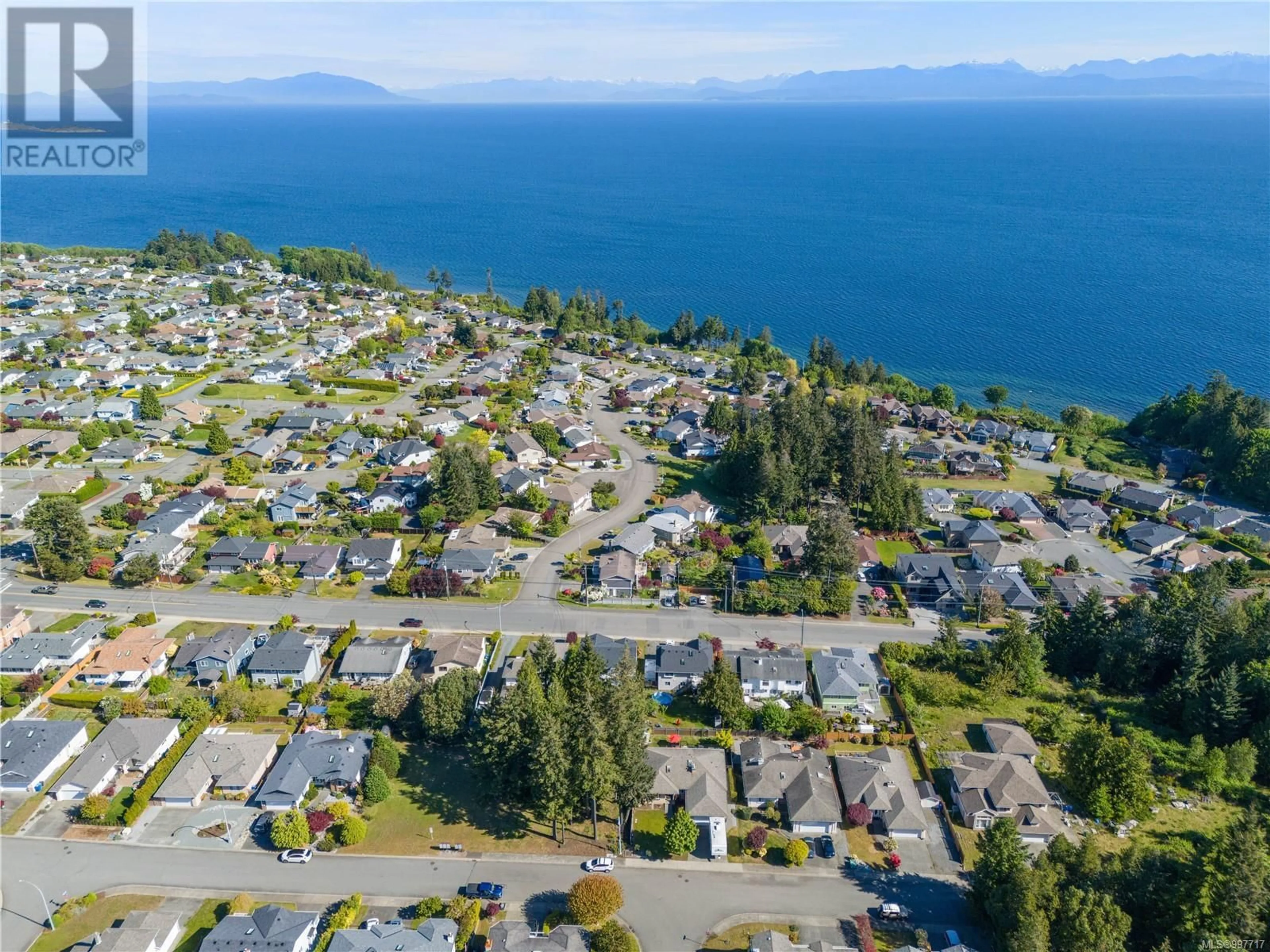 A pic from outside/outdoor area/front of a property/back of a property/a pic from drone, water/lake/river/ocean view for 6066 CLARENCE WAY, Nanaimo British Columbia V9V1R7