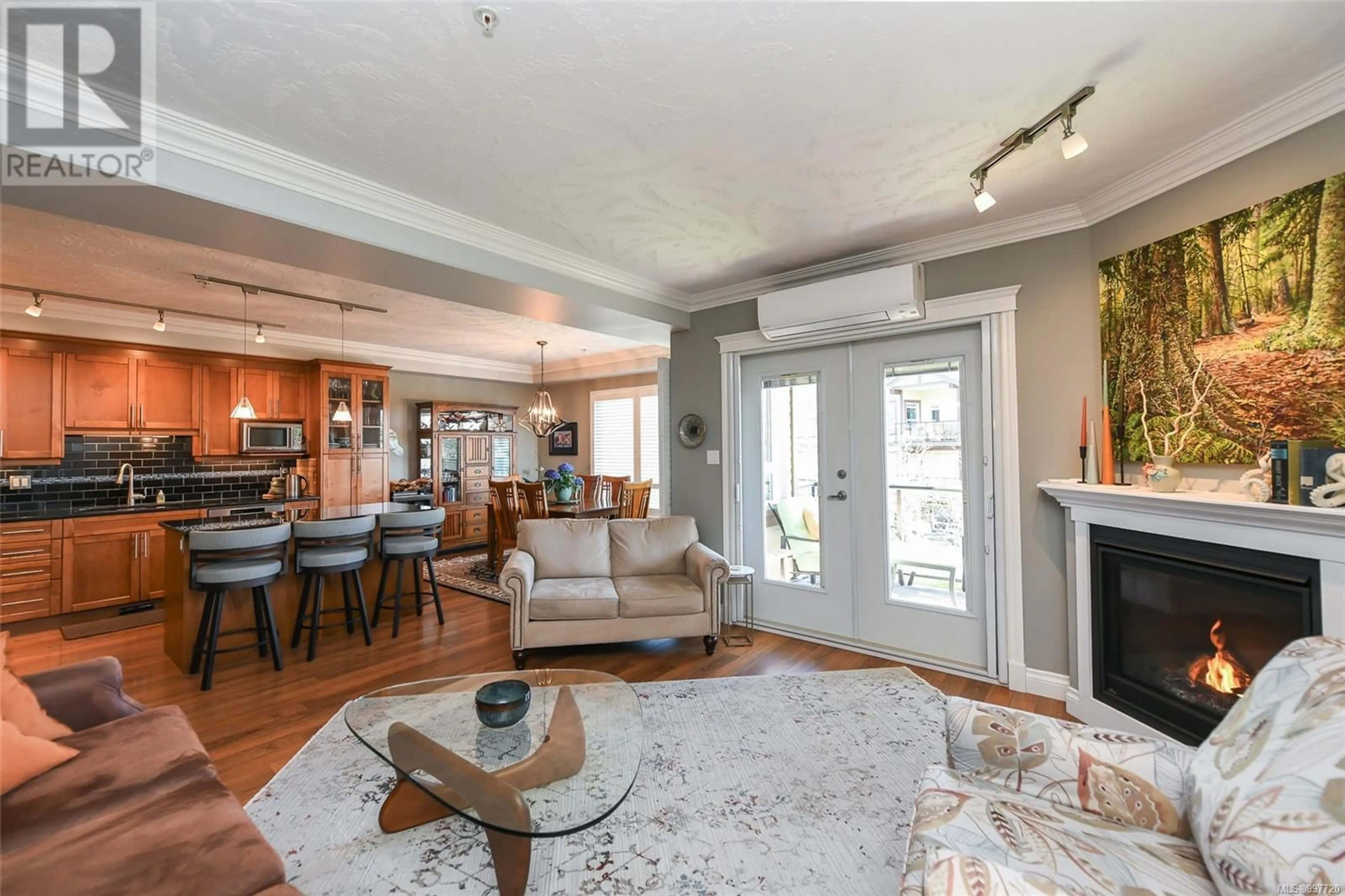 Living room with furniture, unknown for 625 - 3666 ROYAL VISTA WAY, Courtenay British Columbia V9N9X8