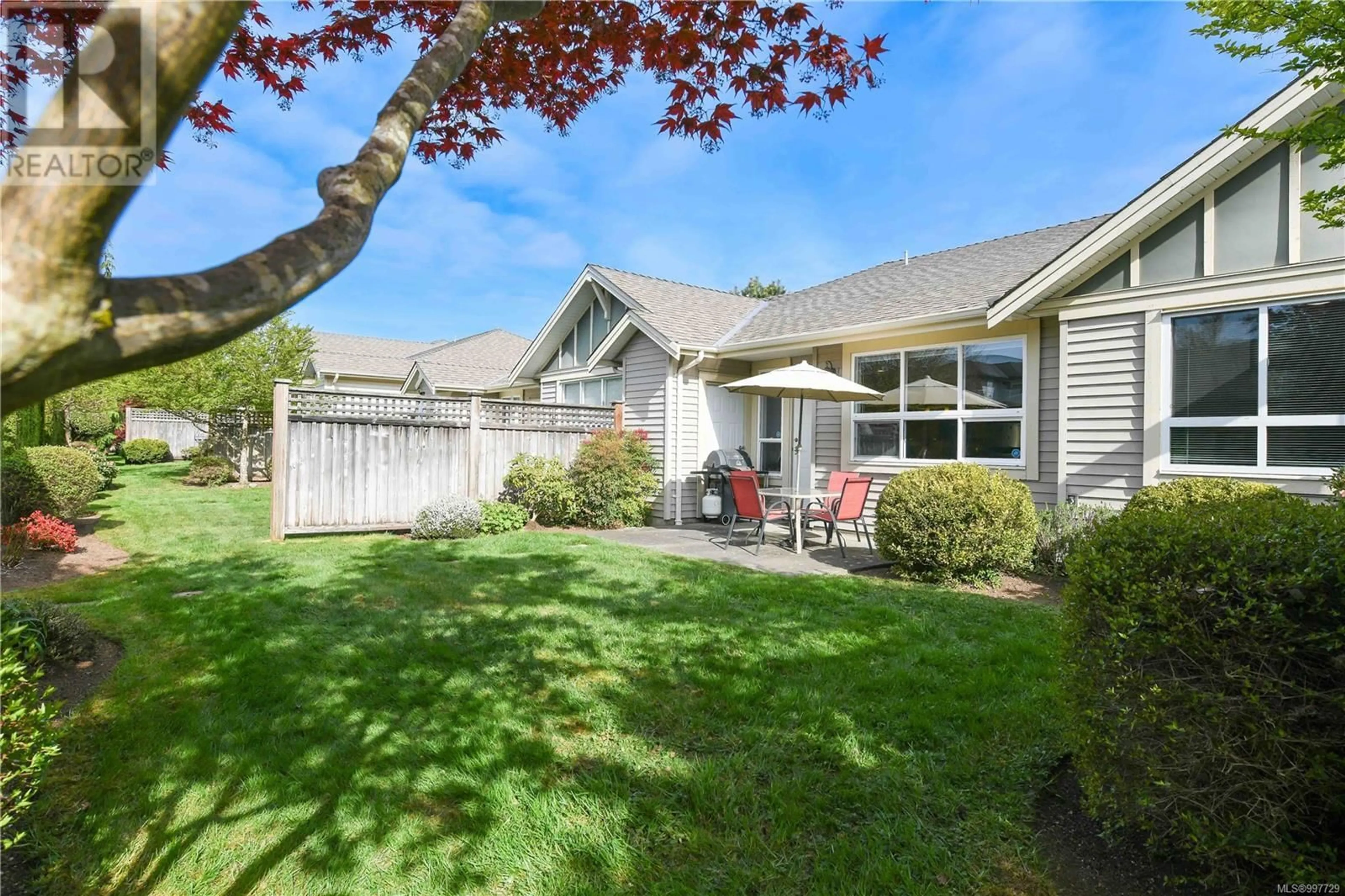Home with vinyl exterior material, street for 25 - 730 ASPEN ROAD, Comox British Columbia V9M0A4