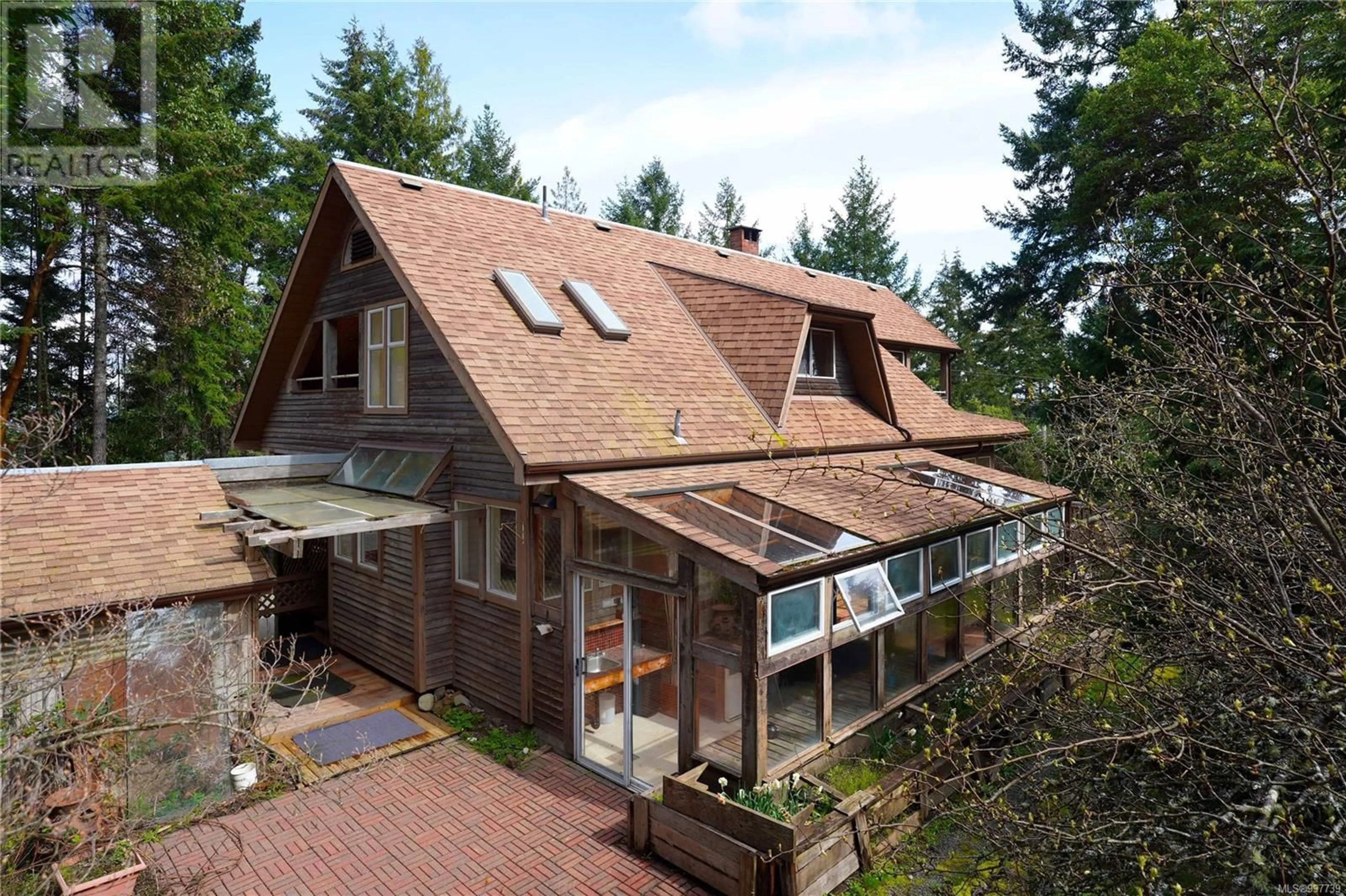 Home with vinyl exterior material, unknown for 121 CARLIN AVENUE, Salt Spring British Columbia L1L1L1