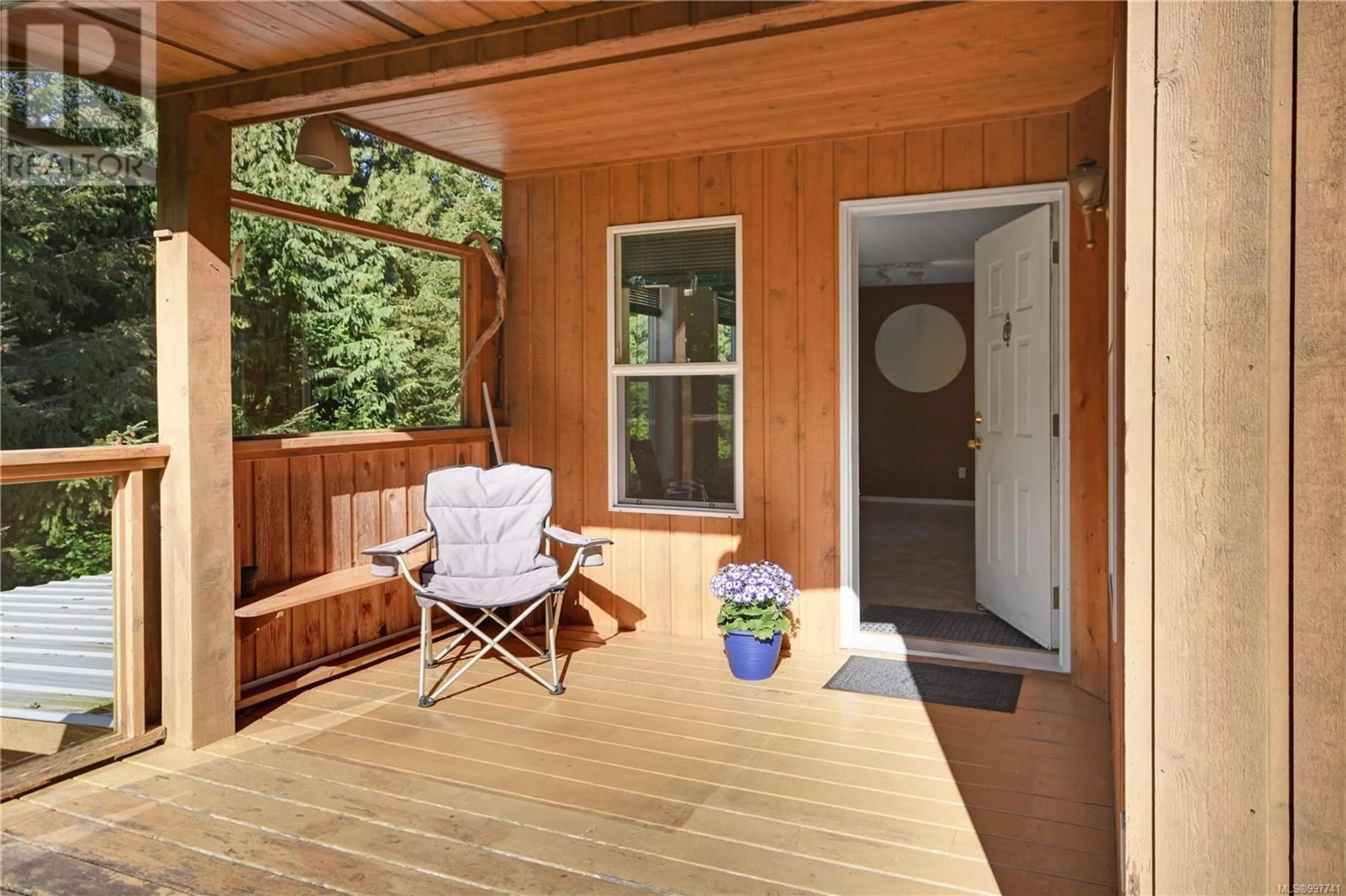Patio, forest/trees view for 160 ROSISLOS BOULEVARD, Gabriola Island British Columbia V0R1X1