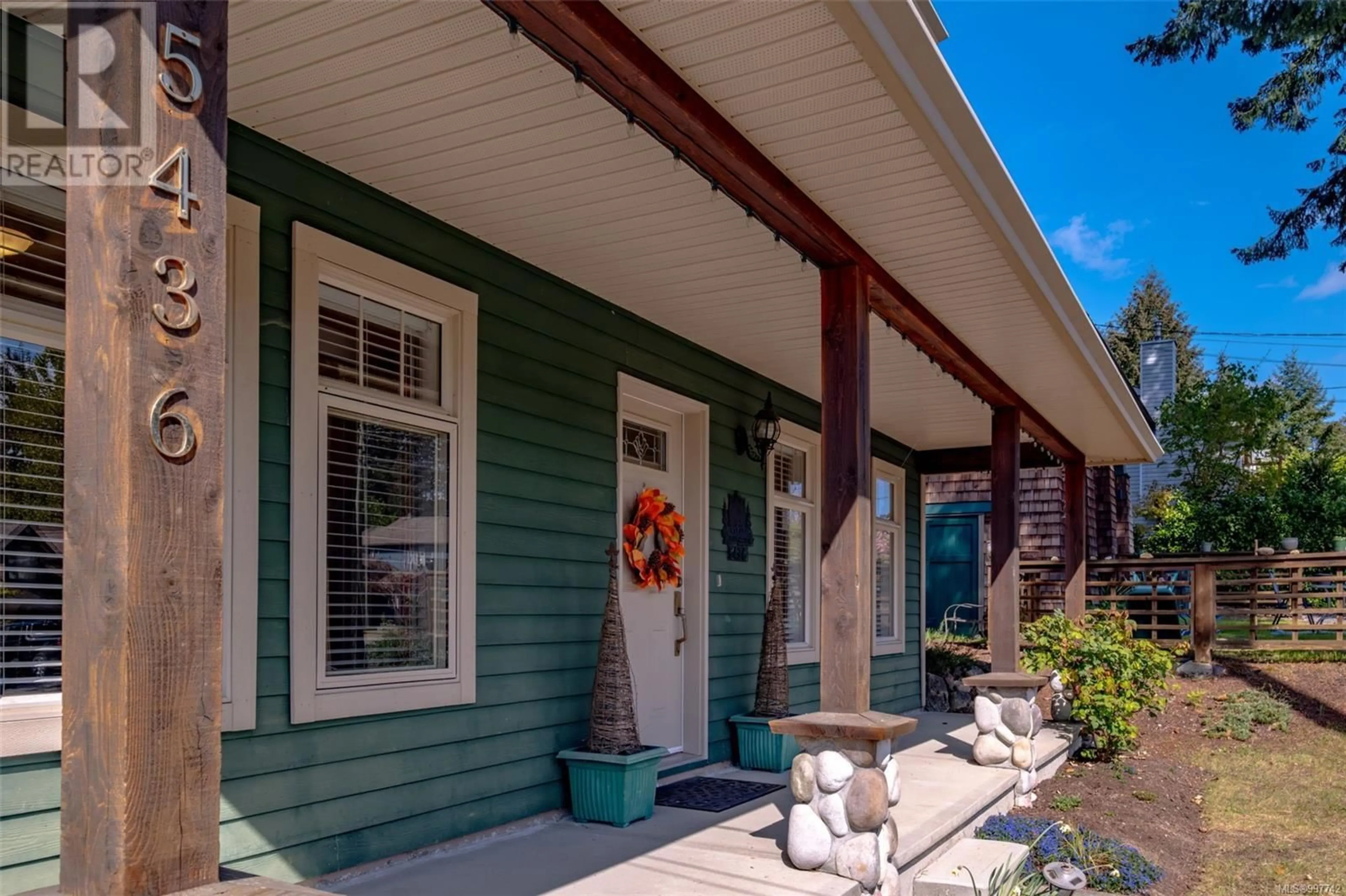 Home with vinyl exterior material, street for 5436 DUNSTER ROAD, Nanaimo British Columbia V9T4M8