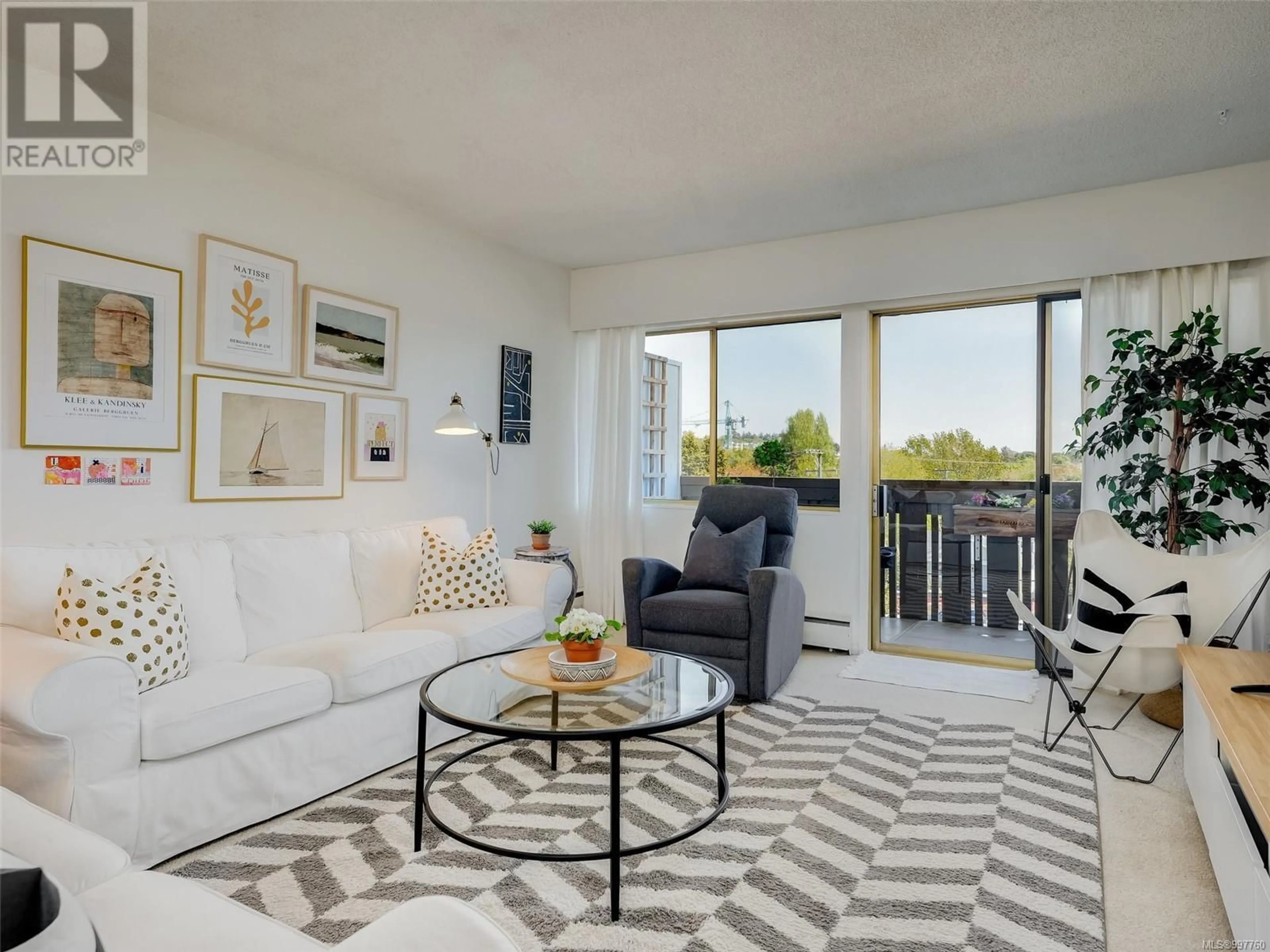 Living room with furniture, unknown for 420 - 964 HEYWOOD AVENUE, Victoria British Columbia V8V2Y5
