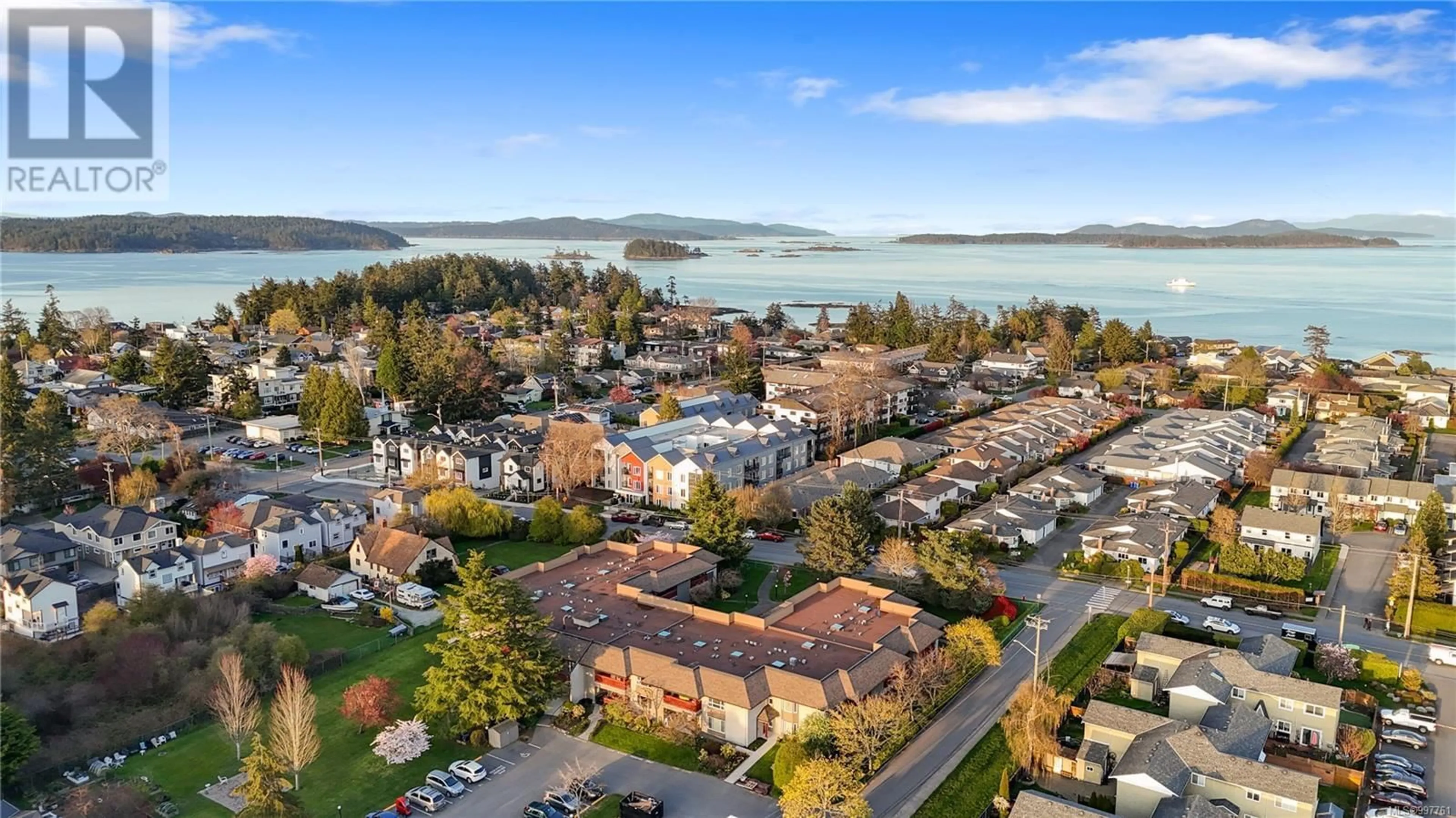 A pic from outside/outdoor area/front of a property/back of a property/a pic from drone, water/lake/river/ocean view for 115 - 10110 FIFTH STREET, Sidney British Columbia V8L2X9